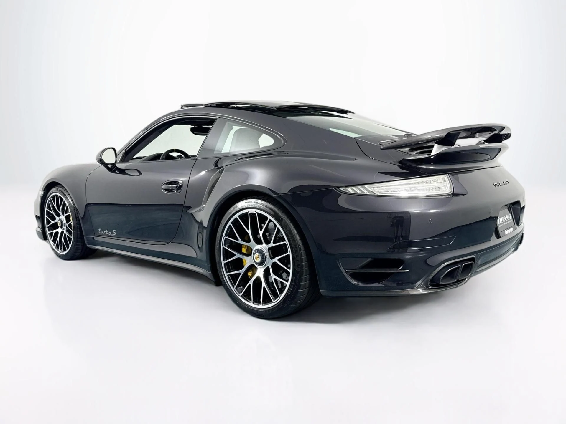 mph006_3867448709_Used_2014_Porsche_911_Turbo_S_1785187741_c012f0baaf