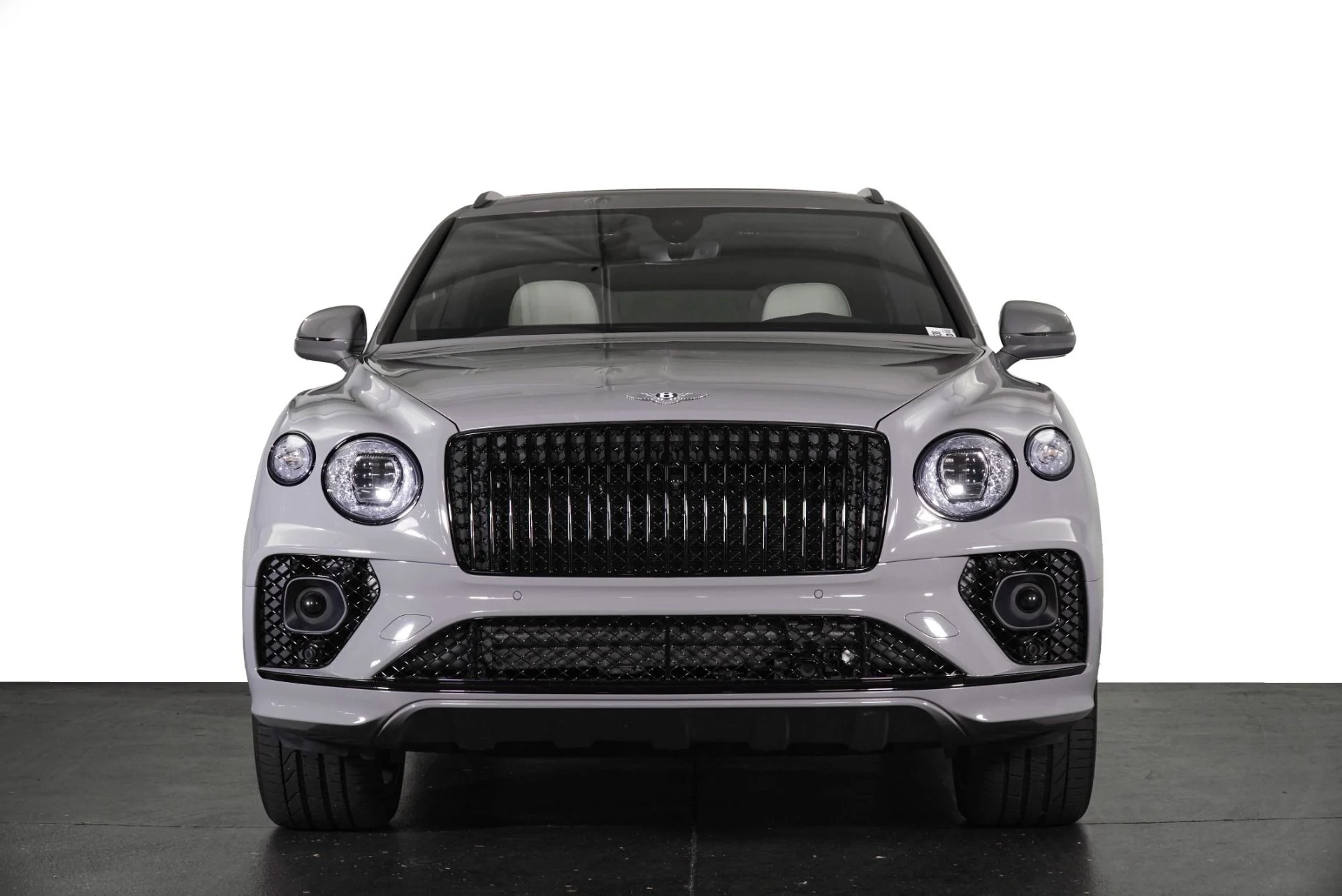 mph006_3867539001_Used_2023_Bentley_Bentayga_EWB_Azure_1787284462_84d1f7b44d