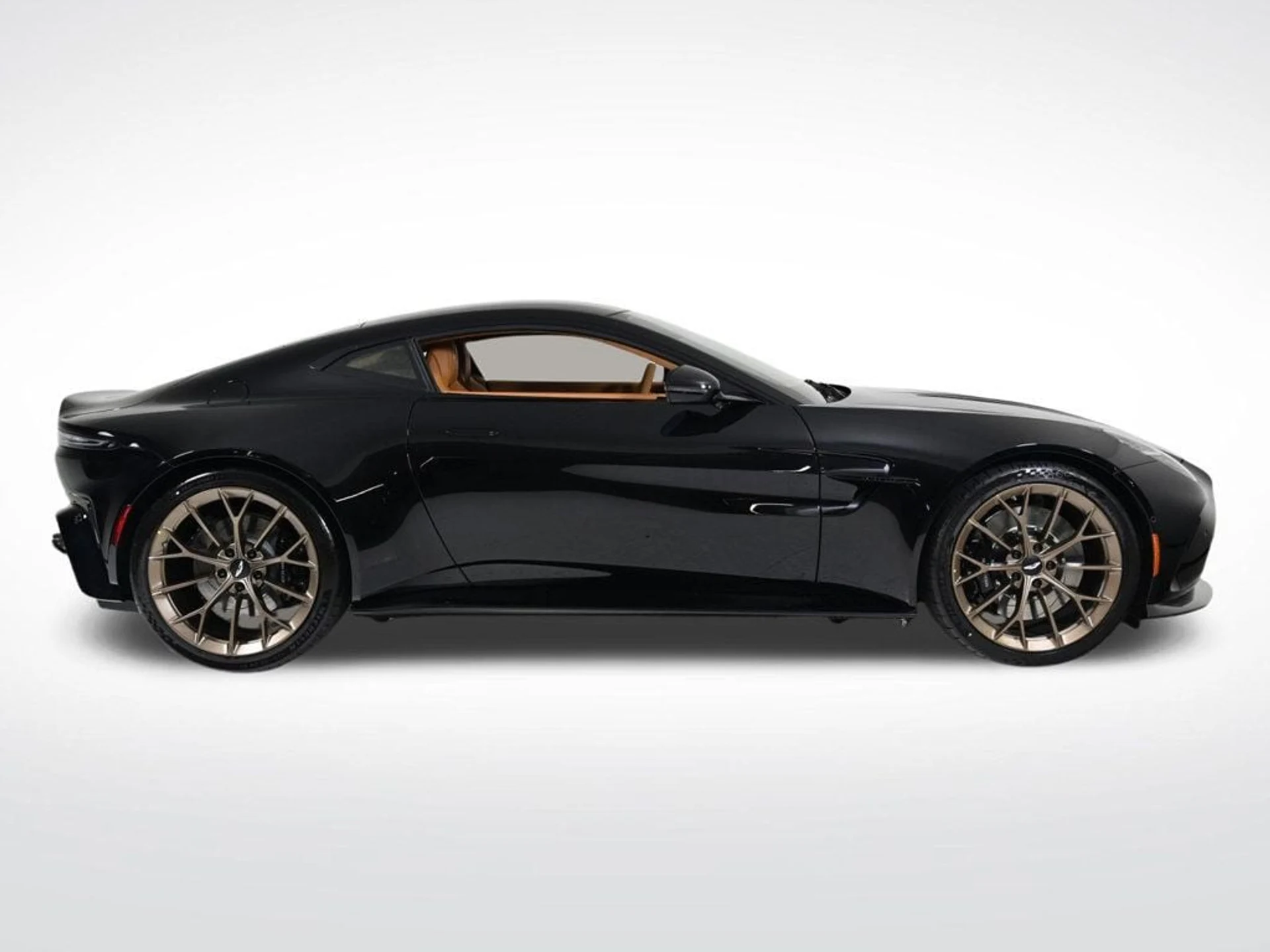 mph006_3890647845_new_2026_aston_martin_vantage_coupe_11350_22900896_6_1024_f46e9beb6a