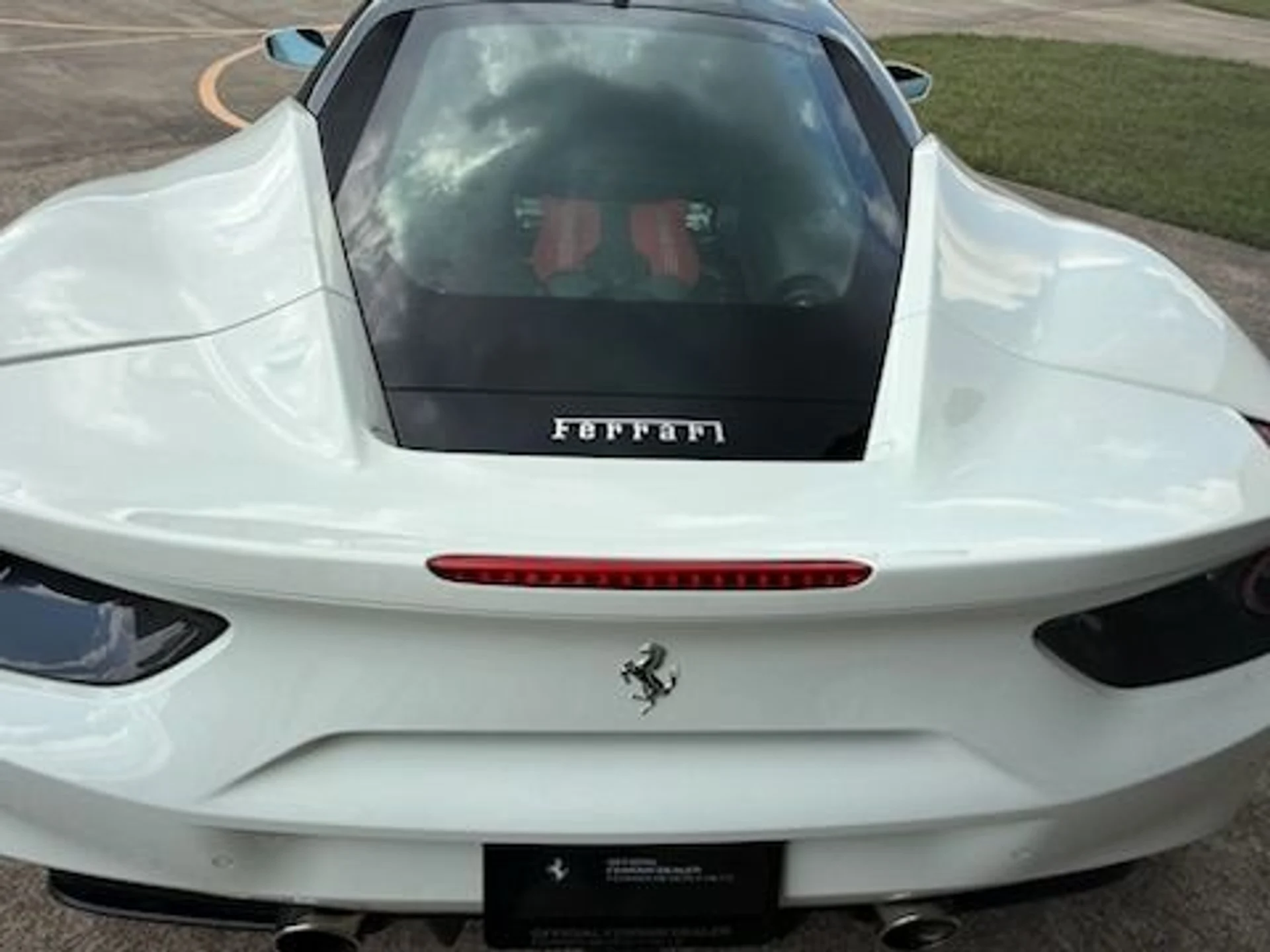 mph006_3903316053_Used_2017_Ferrari_488_GTB_1759361027_cc84d372f0