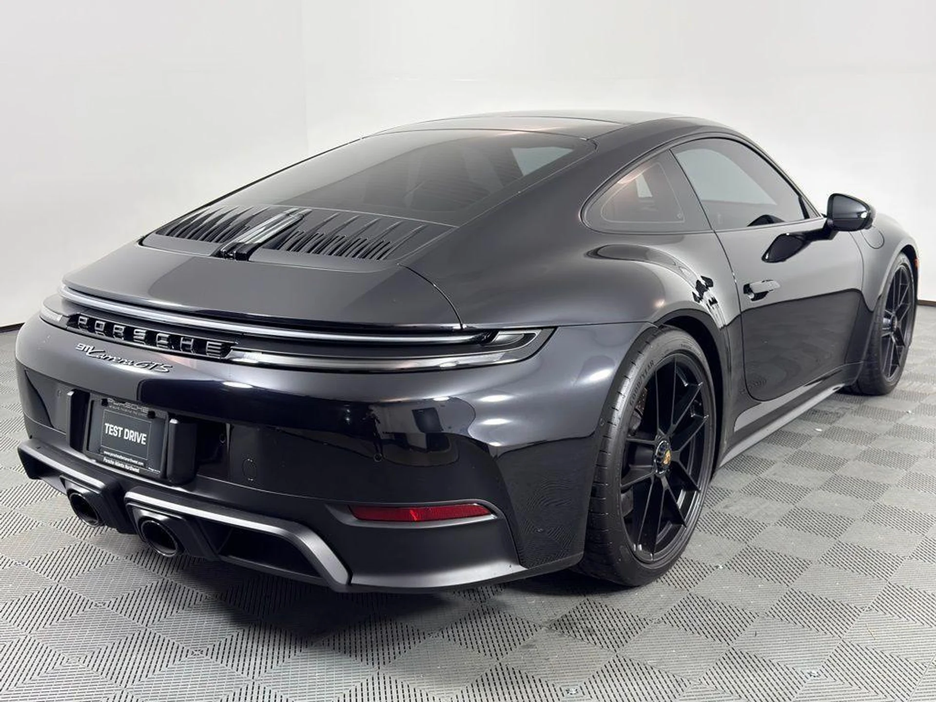 mph006_3906586405_4k_W_Oob_Z_Qqy_Q_Qqk_4molj2v5s8dk_d0a202ff40