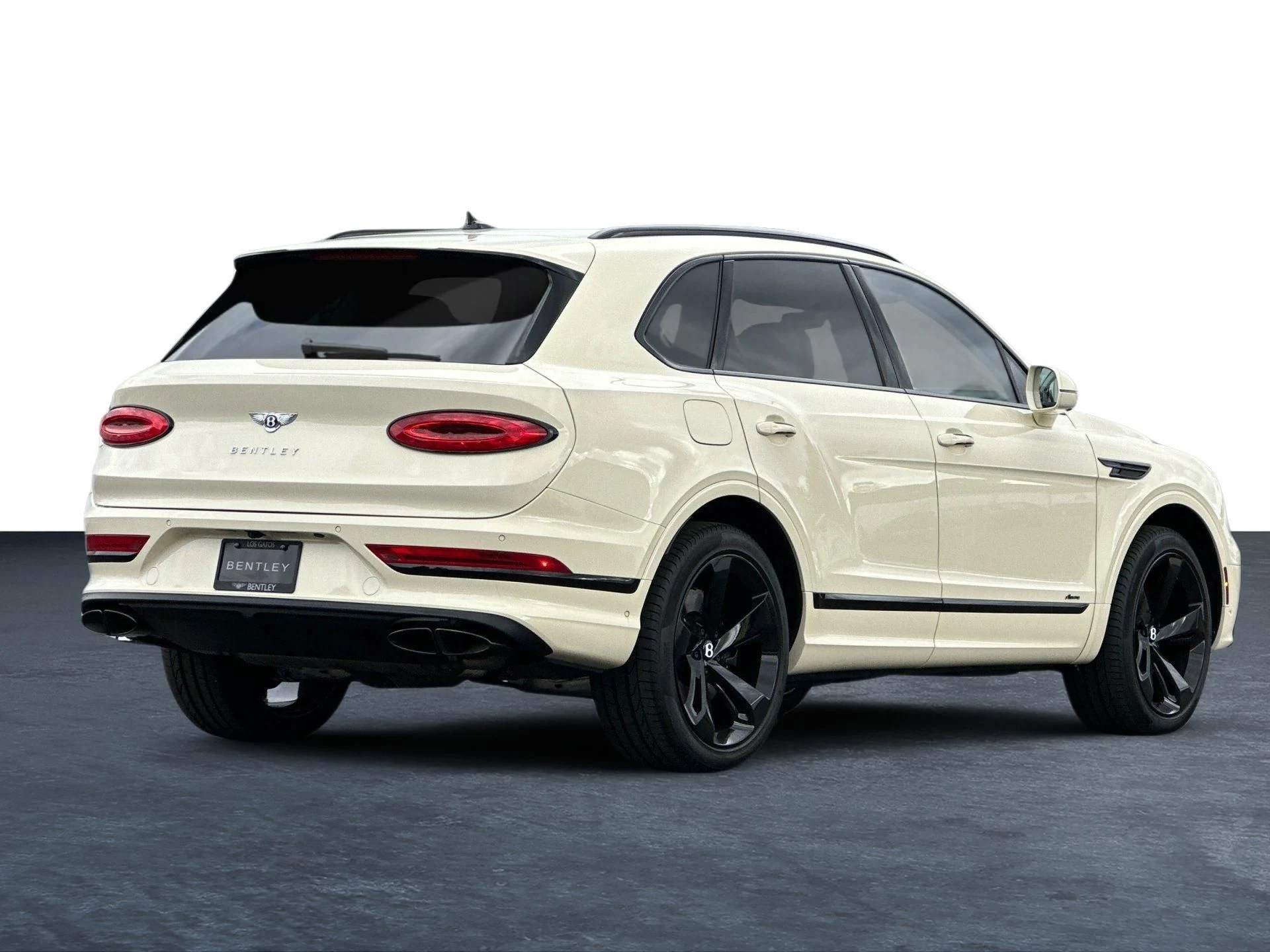 mph006_3907800015_Used_2025_Bentley_Bentayga_V8_1760604305_1e09440b72