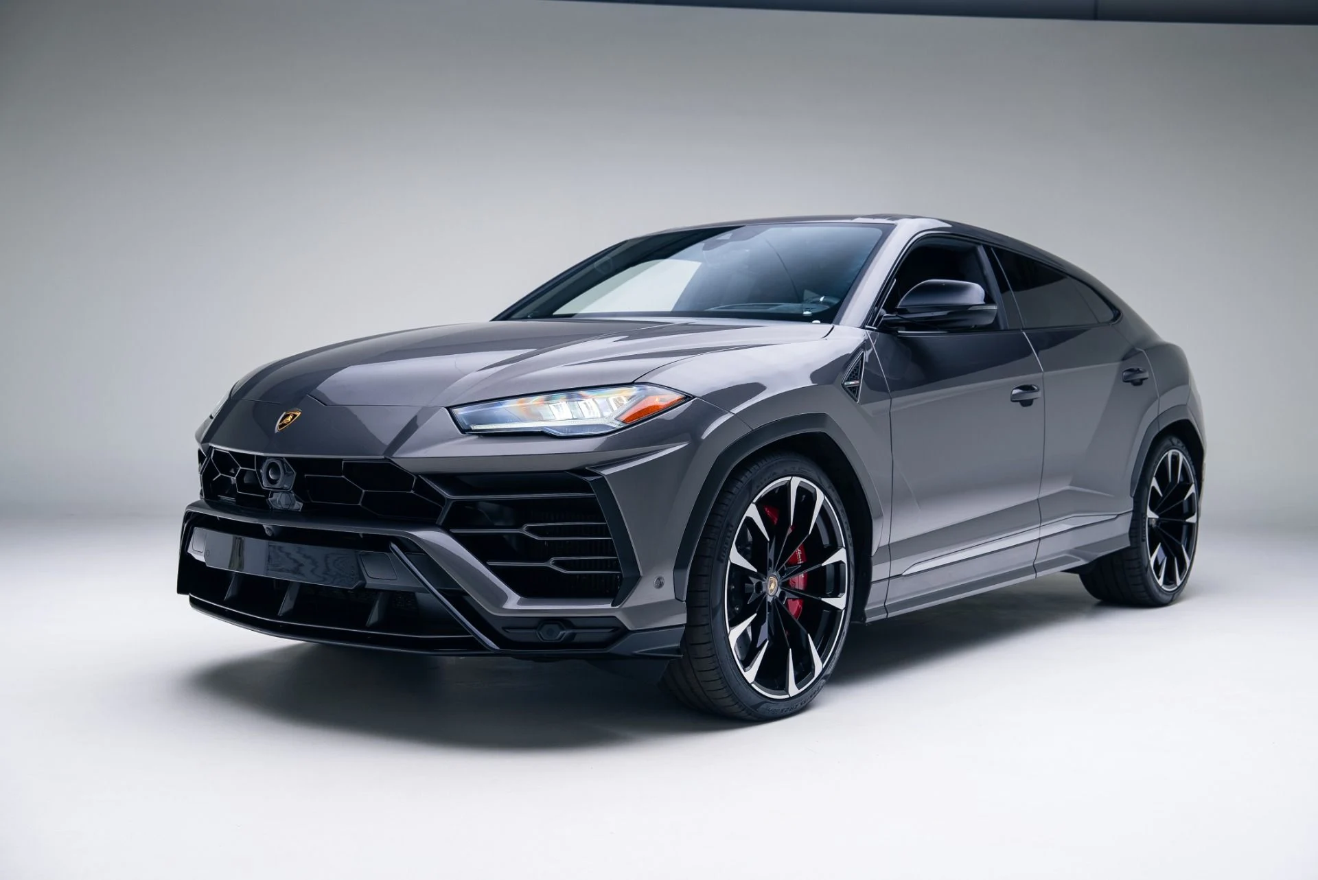 mph006_391277900_Used_2021_Lamborghini_Urus_1764807920_2f5772170b