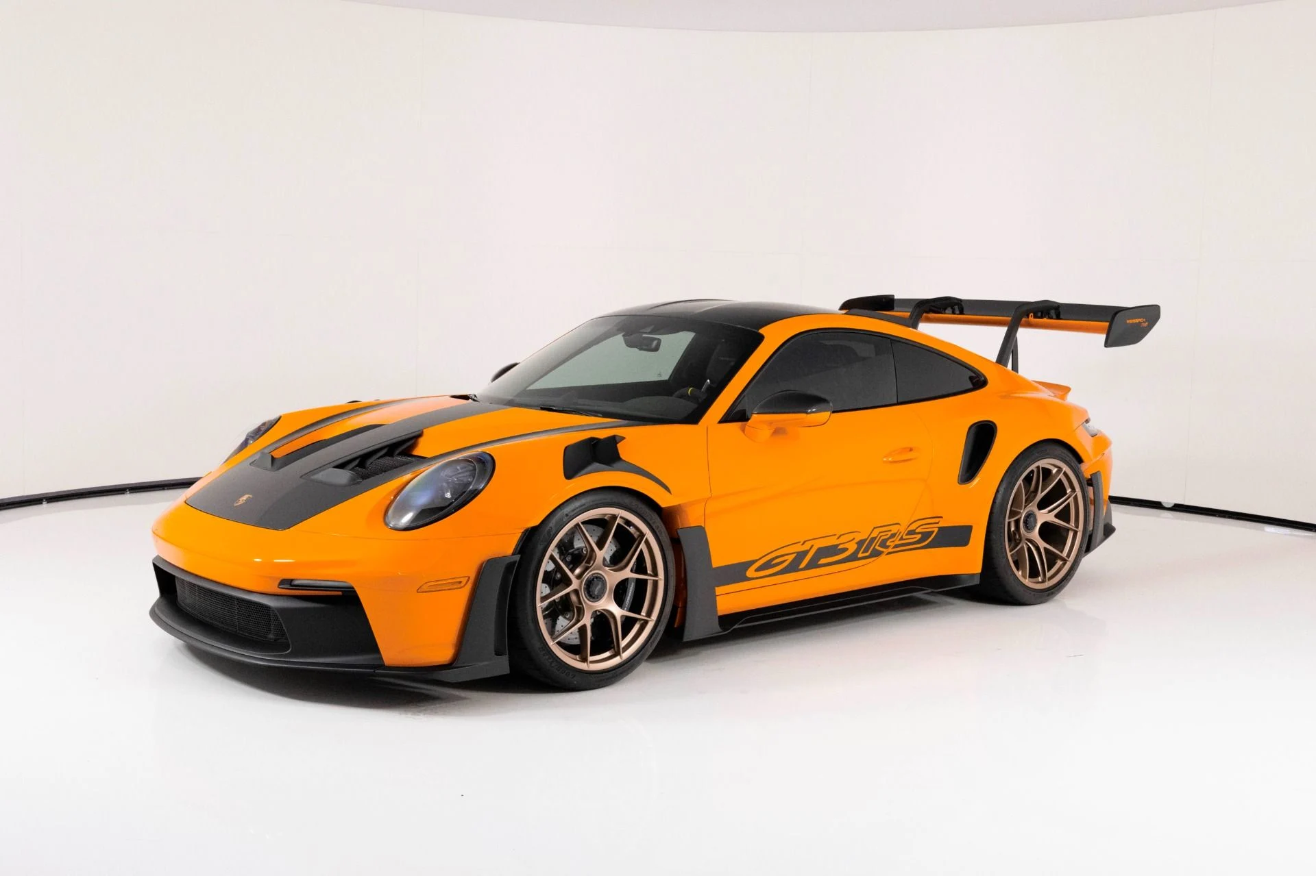 mph006_3921065754_Used_2024_Porsche_911_GT_3_RS_1760133537_9445c04125
