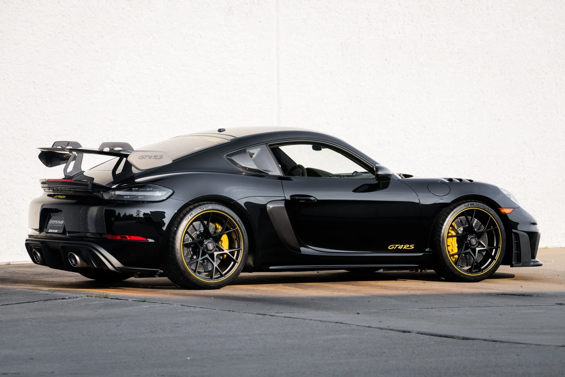 mph006_3939196470_Used_2024_Porsche_718_Cayman_GT_4_RS_Weissach_1755715163_b4b213c042