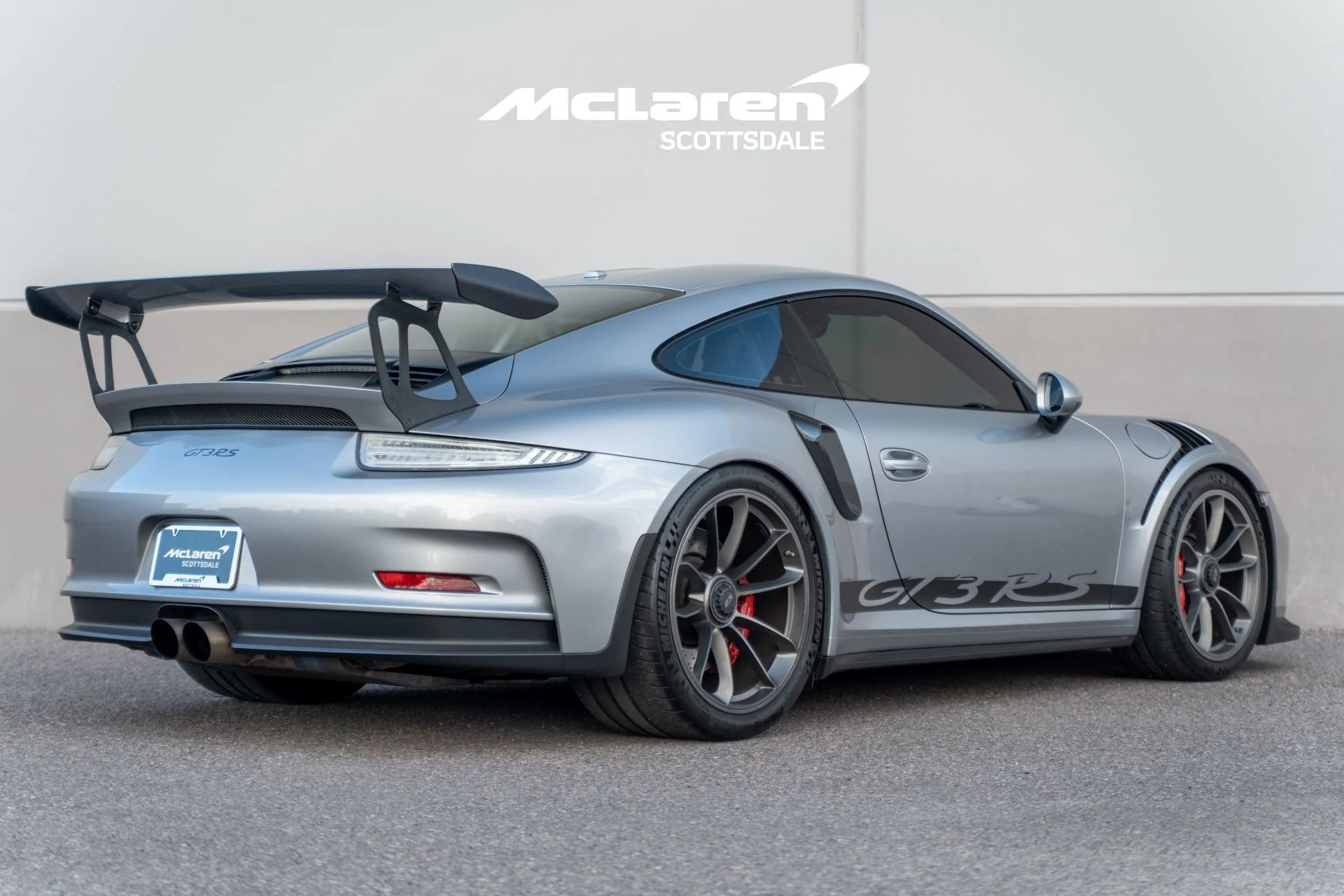 mph006_3941493223_Used_2016_PORSCHE_911_GT_3_RS_1765065035_1791f9bb80