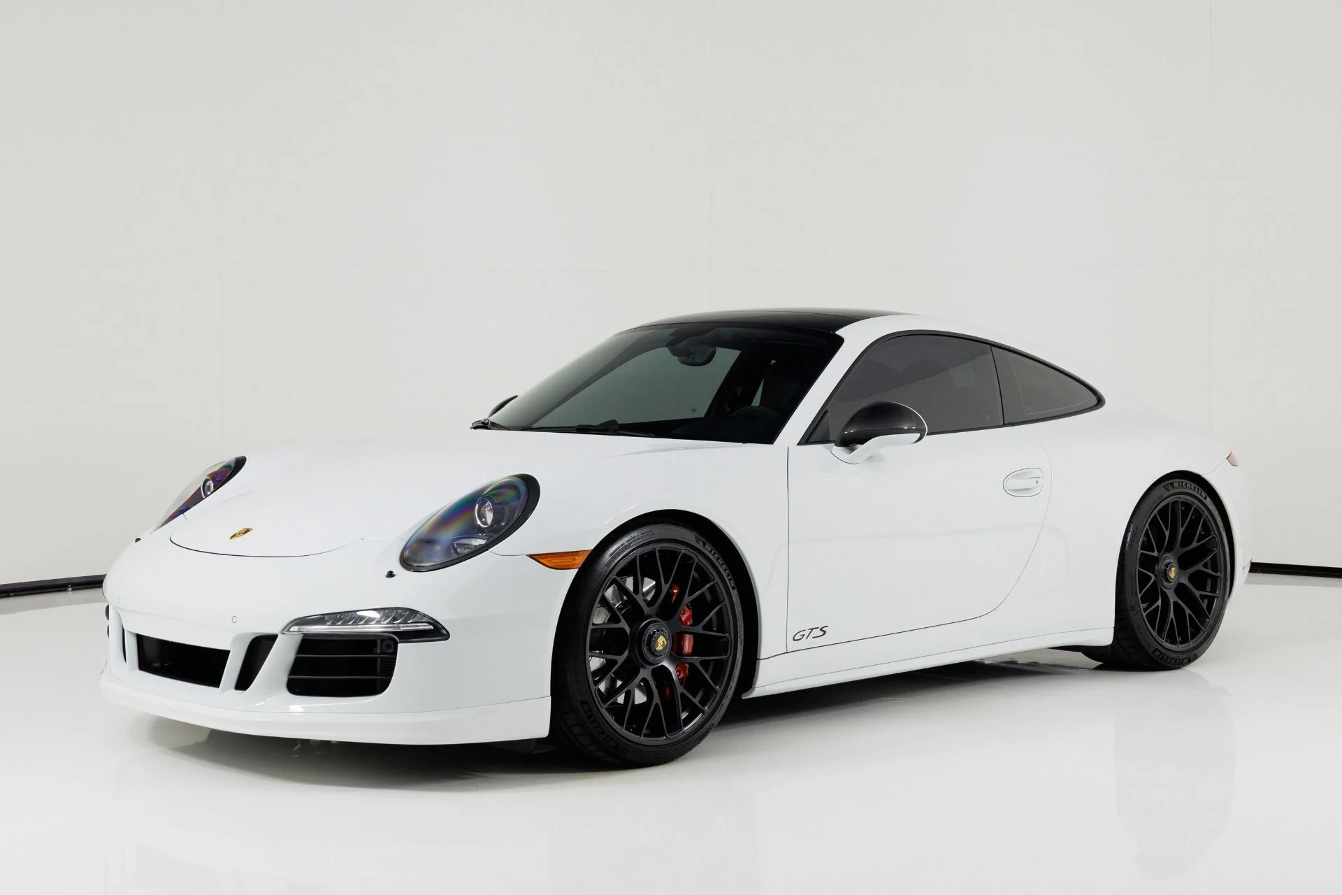 mph006_3943711625_Used_2016_Porsche_911_Carrera_GTS_1792778160_3f13039d4a