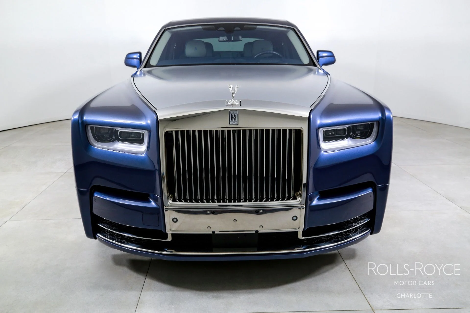 mph006_394889926_Used_2019_Rolls_Royce_Phantom_1757714344_5f5181f30a