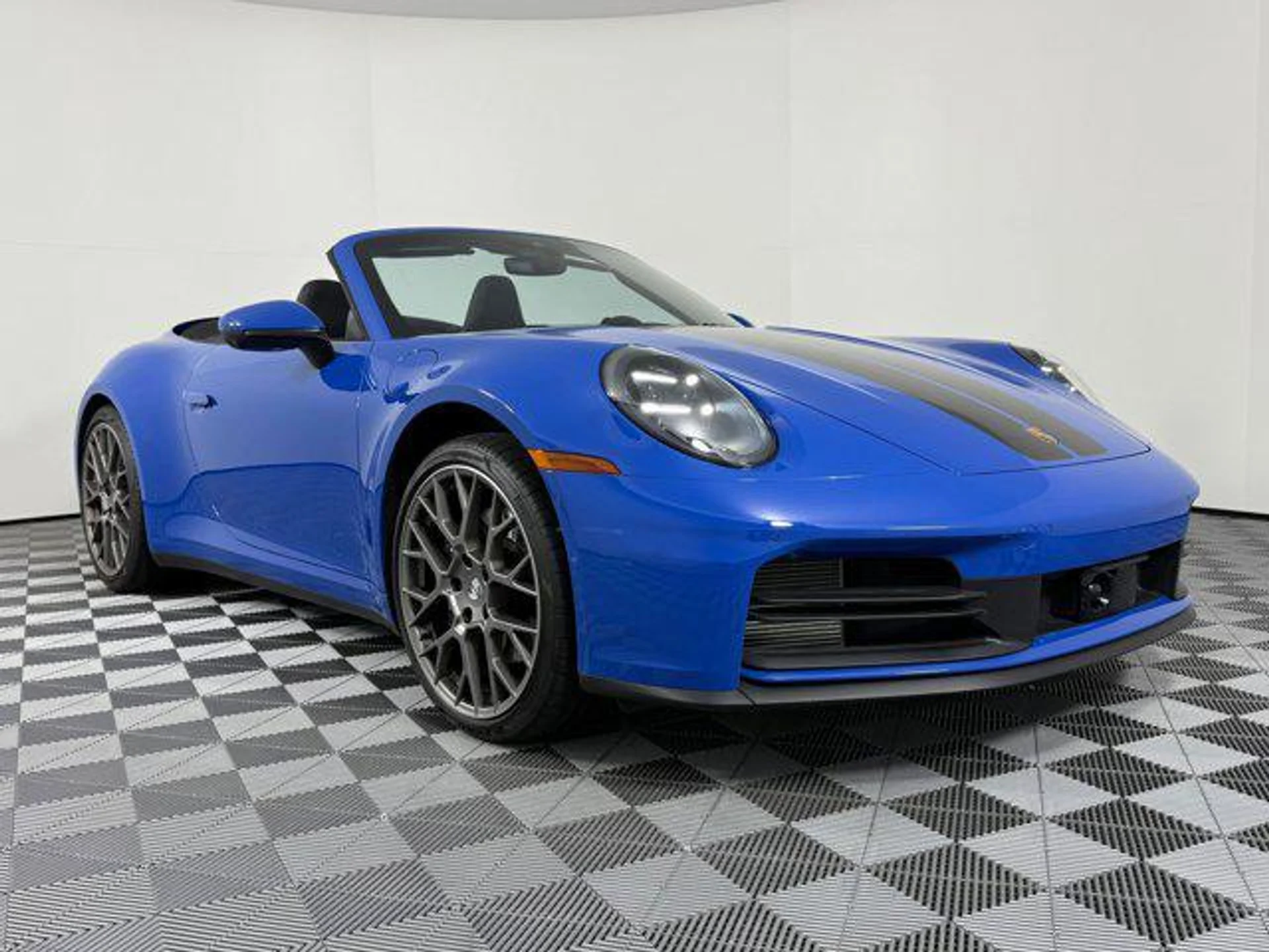 mph006_3950892460_dg_P_Mz_AFX_Cdei_Bhv_PZH_j0_BH_SNE_5feb10f67c