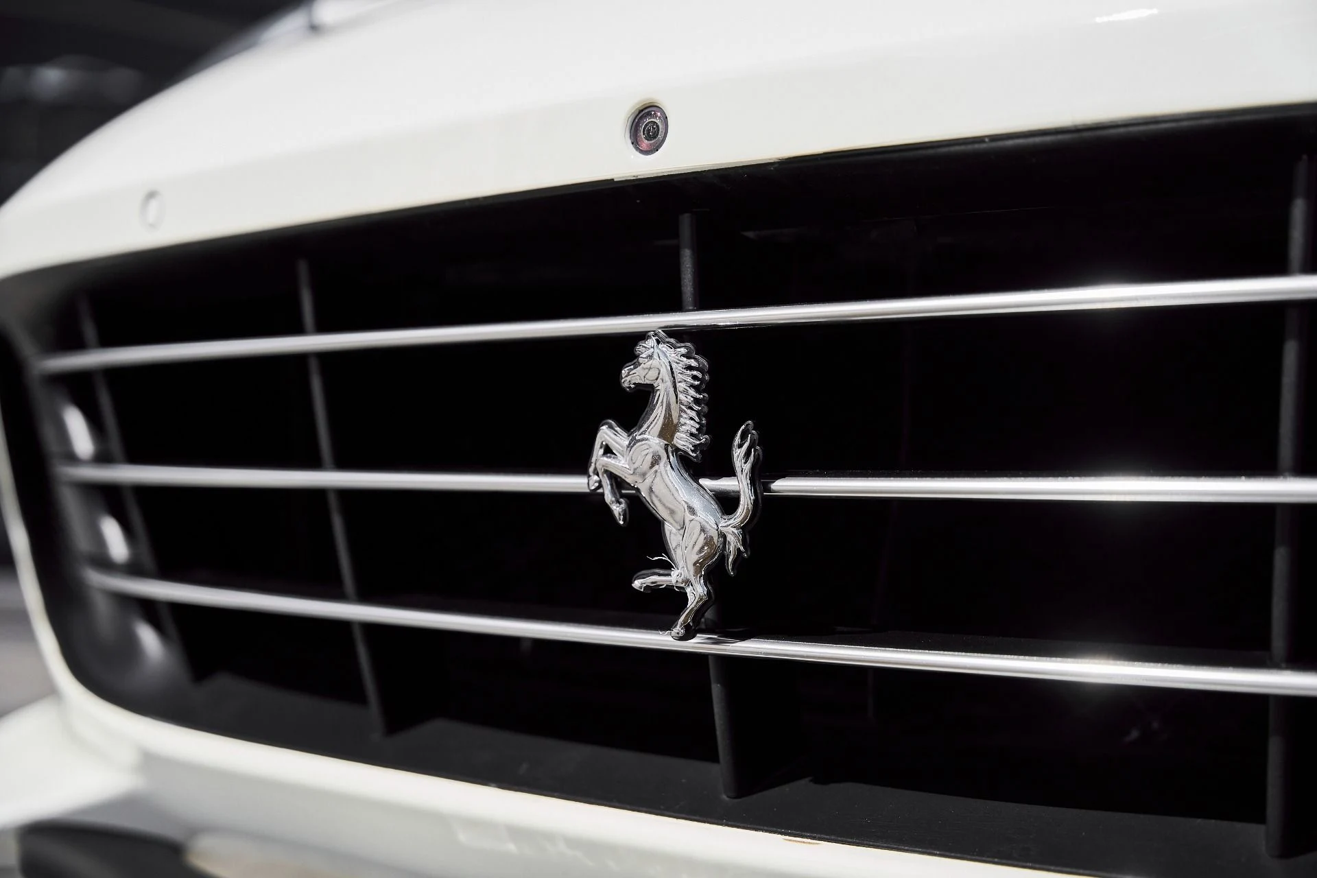 mph006_3963220854_Used_2019_Ferrari_GTC_4_Lusso_V12_1771467672_caa9be7b78