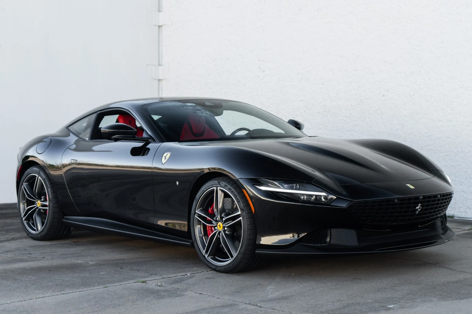 mph006_3968971092_Used_2023_Ferrari_Roma_1772236183_045936392f