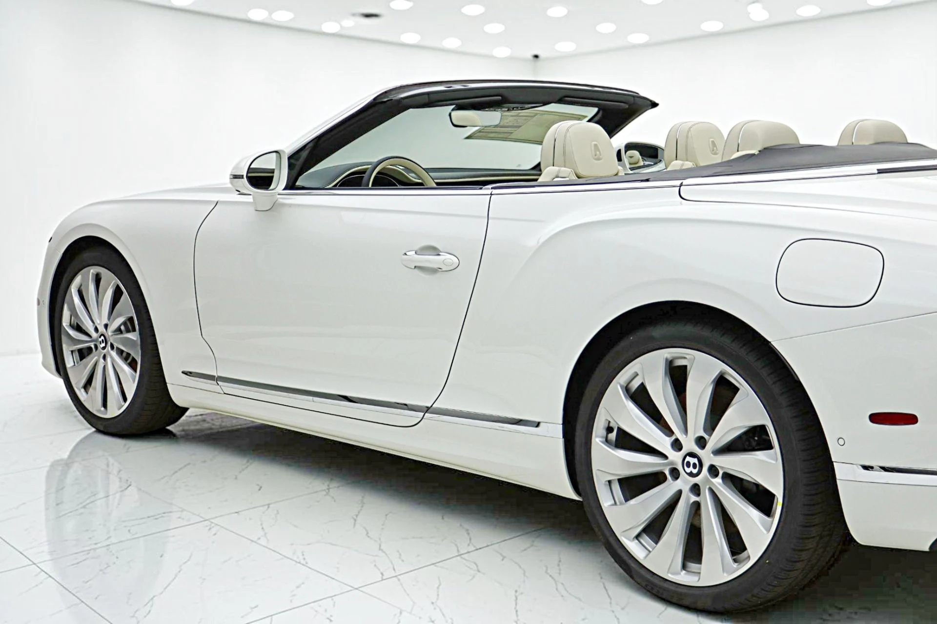mph006_3990825678_New_2026_Bentley_Continental_GTC_39950daaae