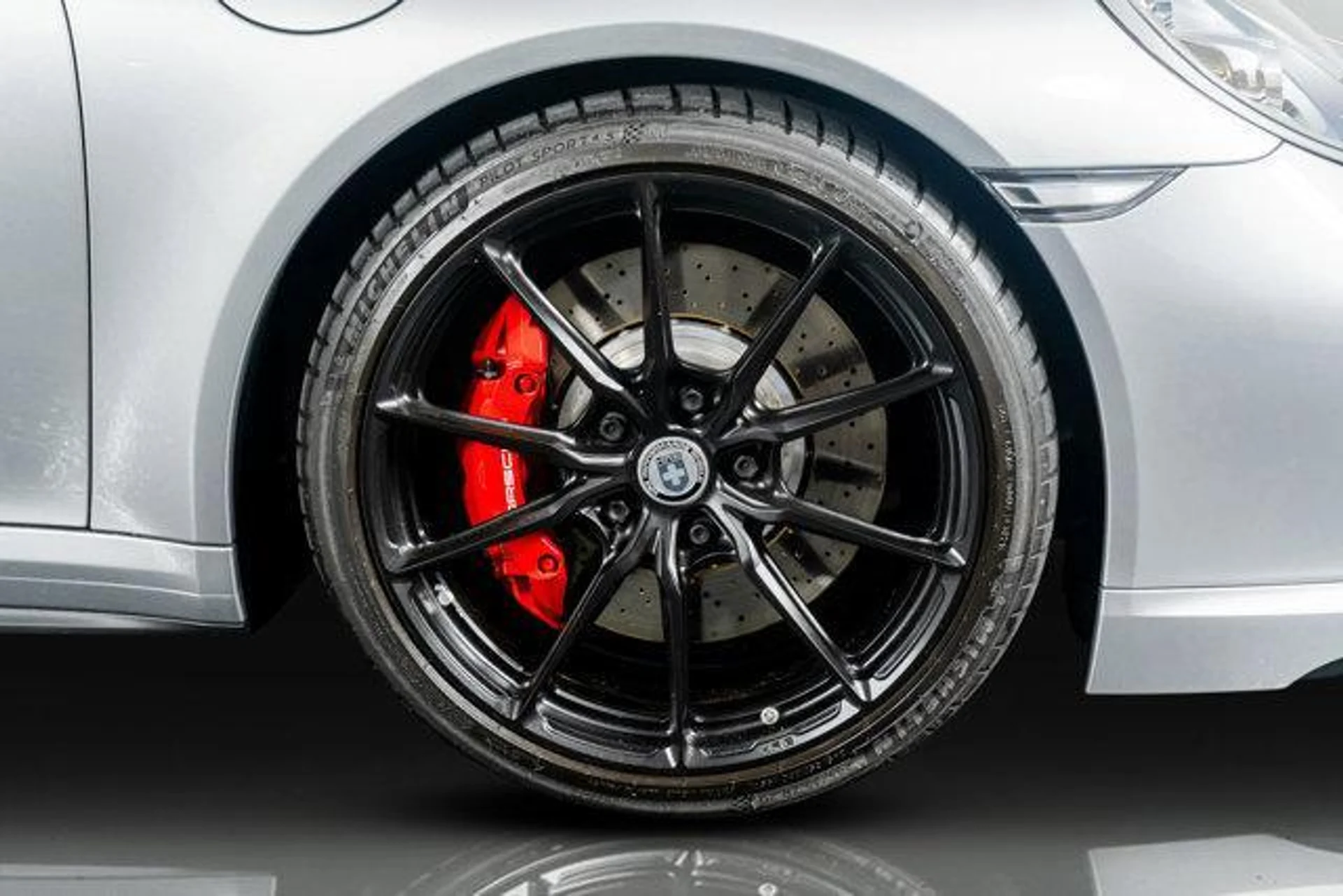 mph006_399595778_AJ_7nvc_UGD_Zfj_Nc_Xc_Qzi9_Edth554_b068c9bb7b