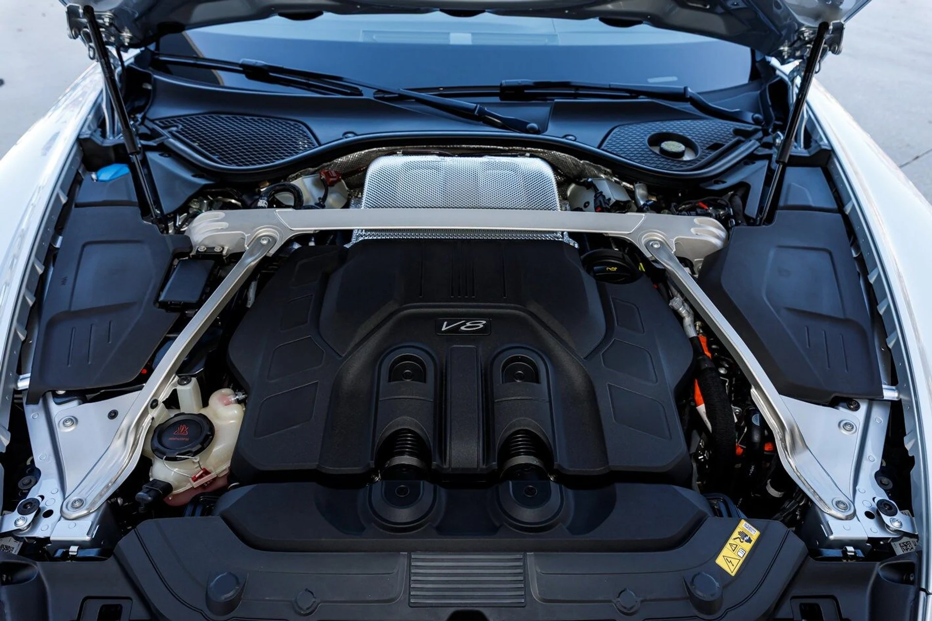 mph006_4010327932_8251a41d80c03df66900060f43cfc1b7x_1dbe484a00