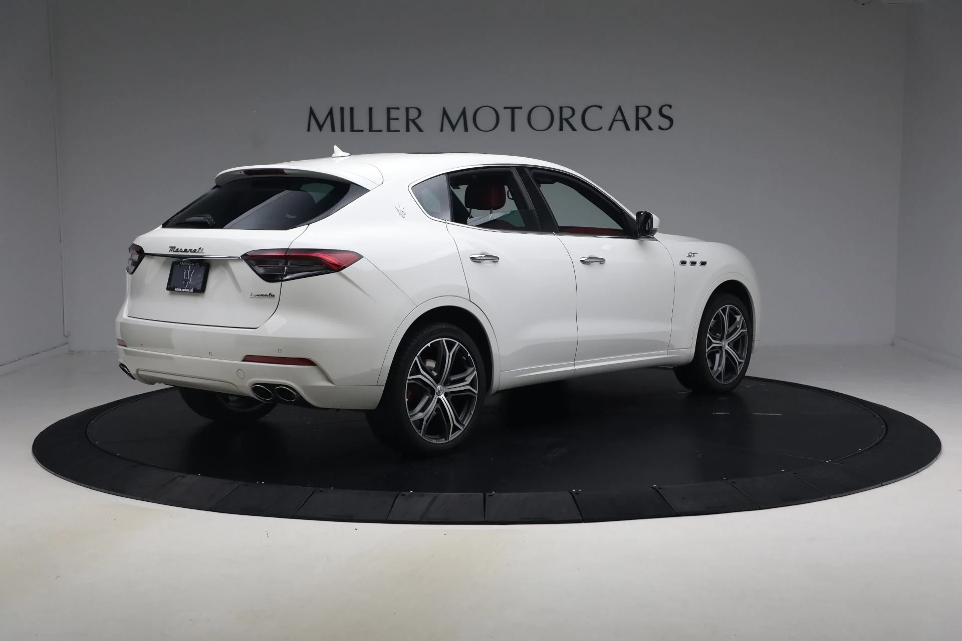 mph006_4011126016_Used_2023_Maserati_Levante_GT_1788557801_e9728183f9