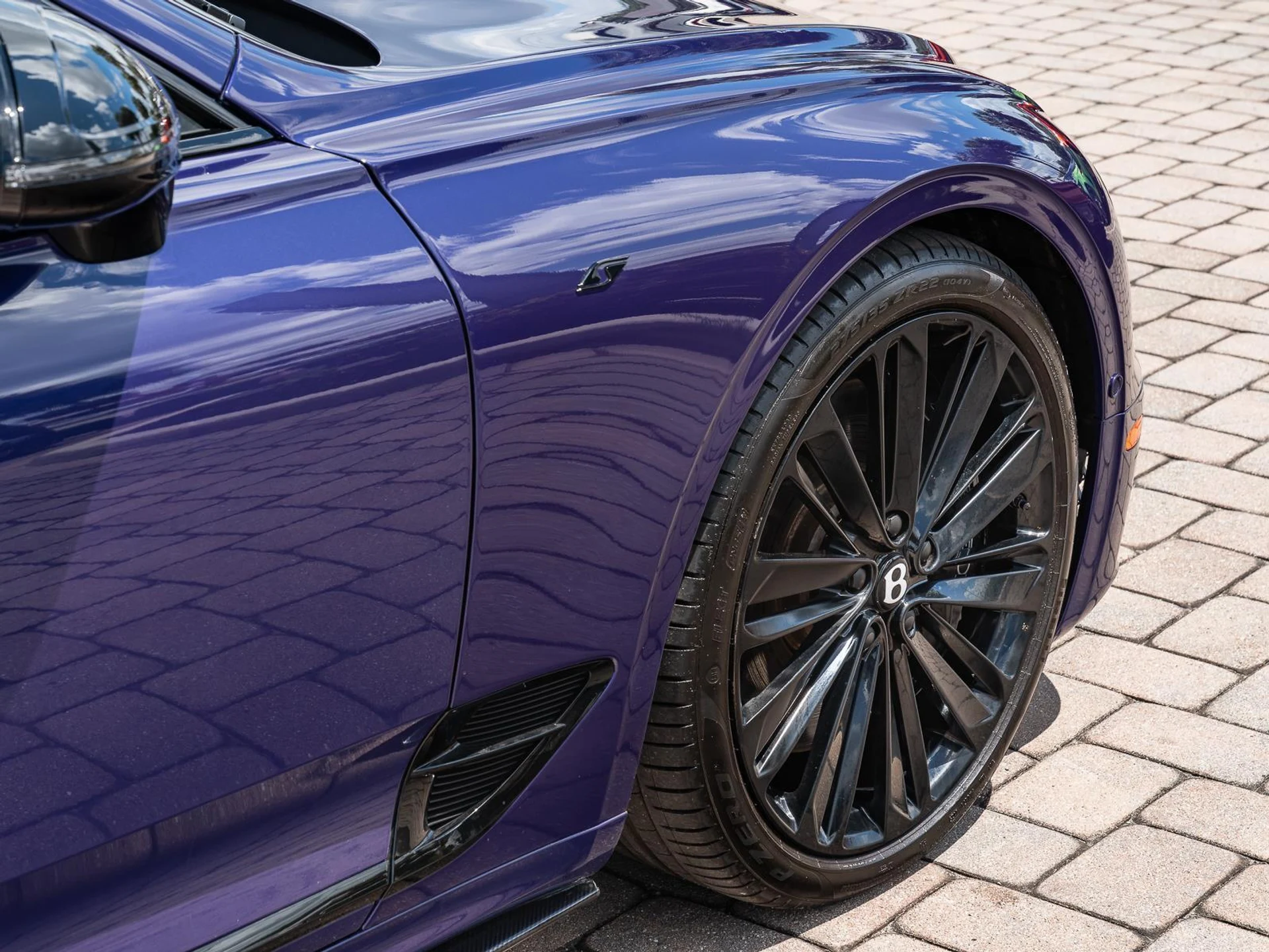 mph006_402675628_Used_2023_Bentley_Continental_GTC_V8_1779224568_43bb4ac928