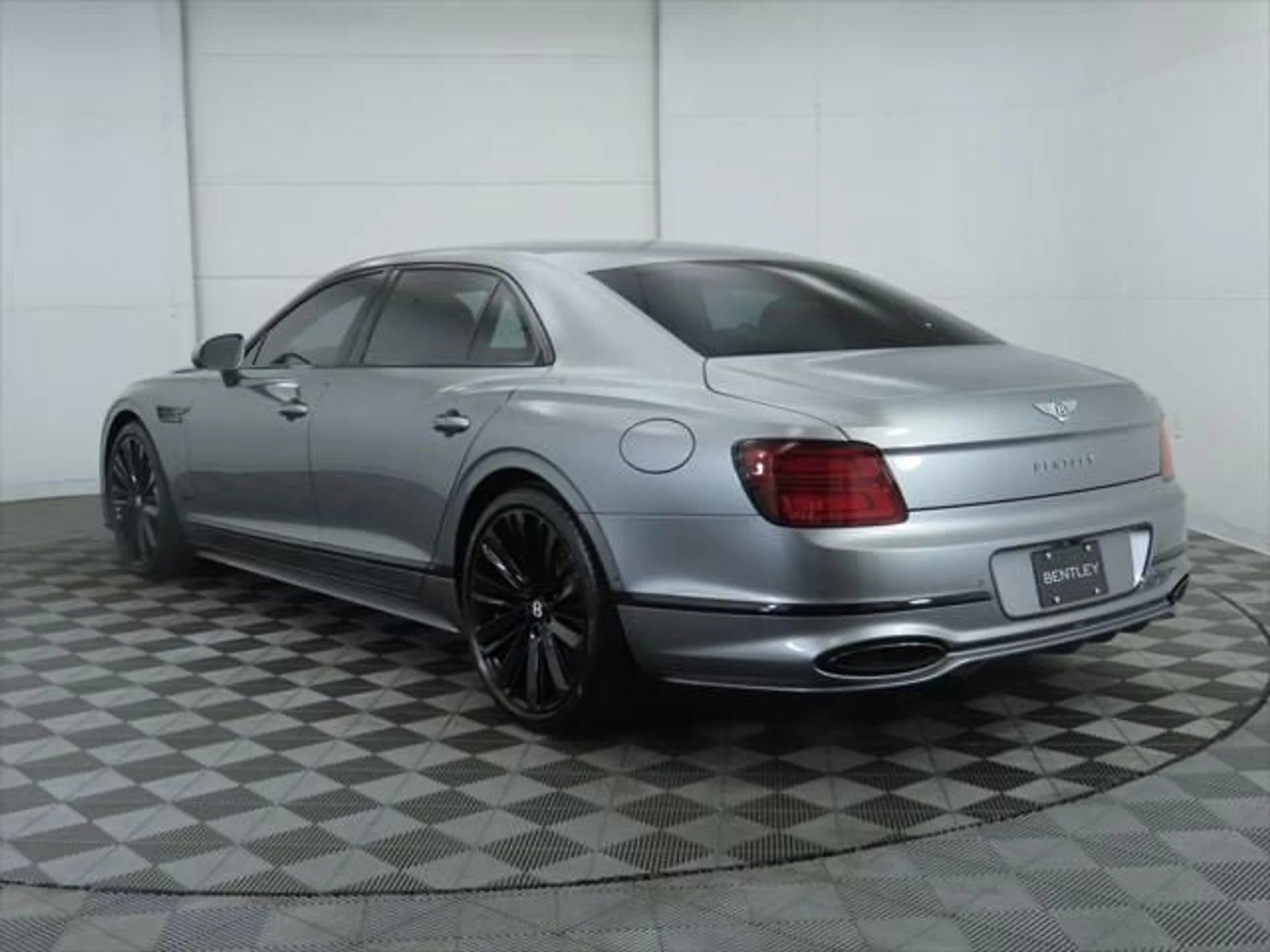 mph006_4027633409_used_2025_bentley_flying_spur_speedsedan_8119_23018472_7_640_18c50f0bd4