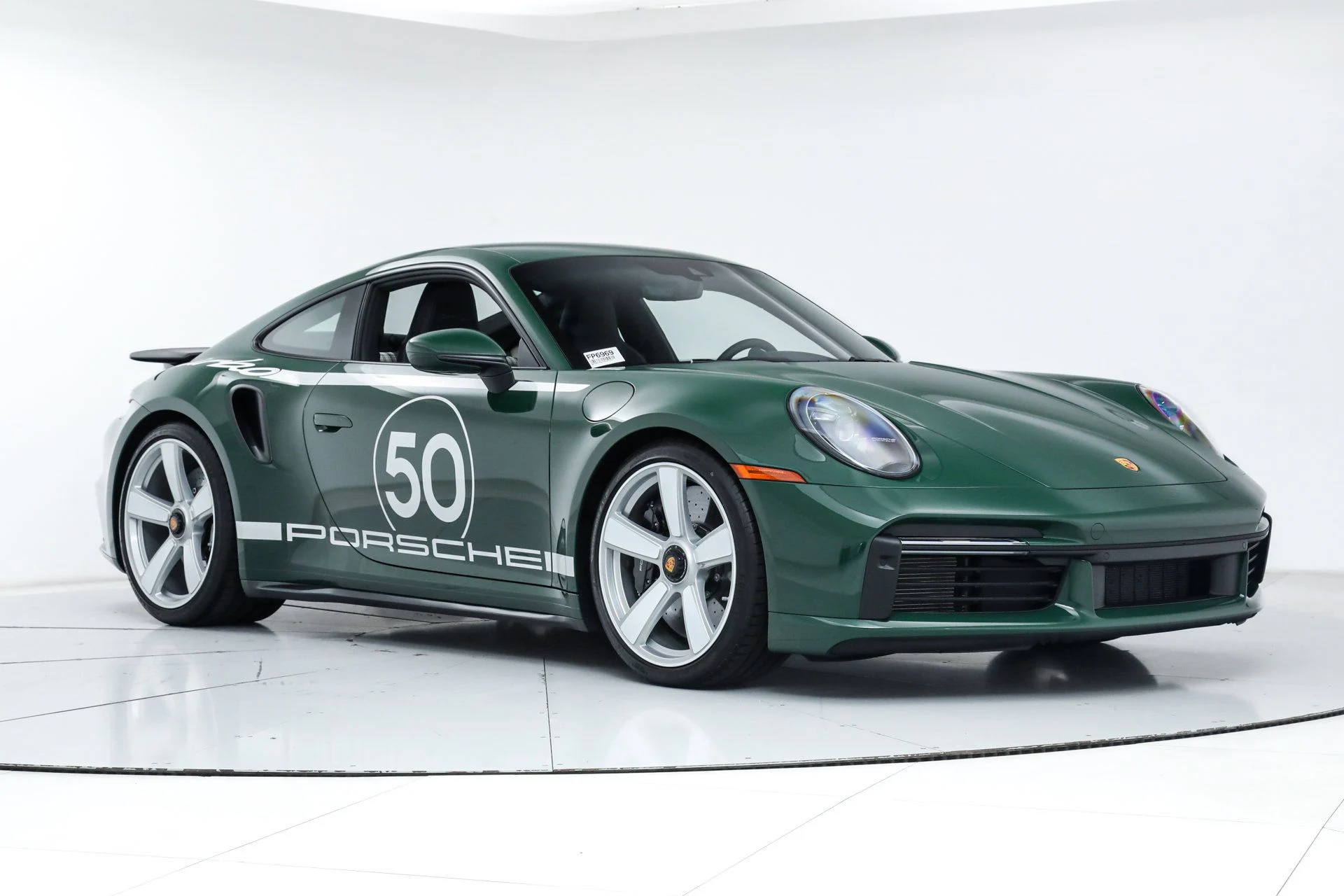 mph006_4028779434_acdea9ef13d5879d9c3a91a439a9fc17_60d3da76cf