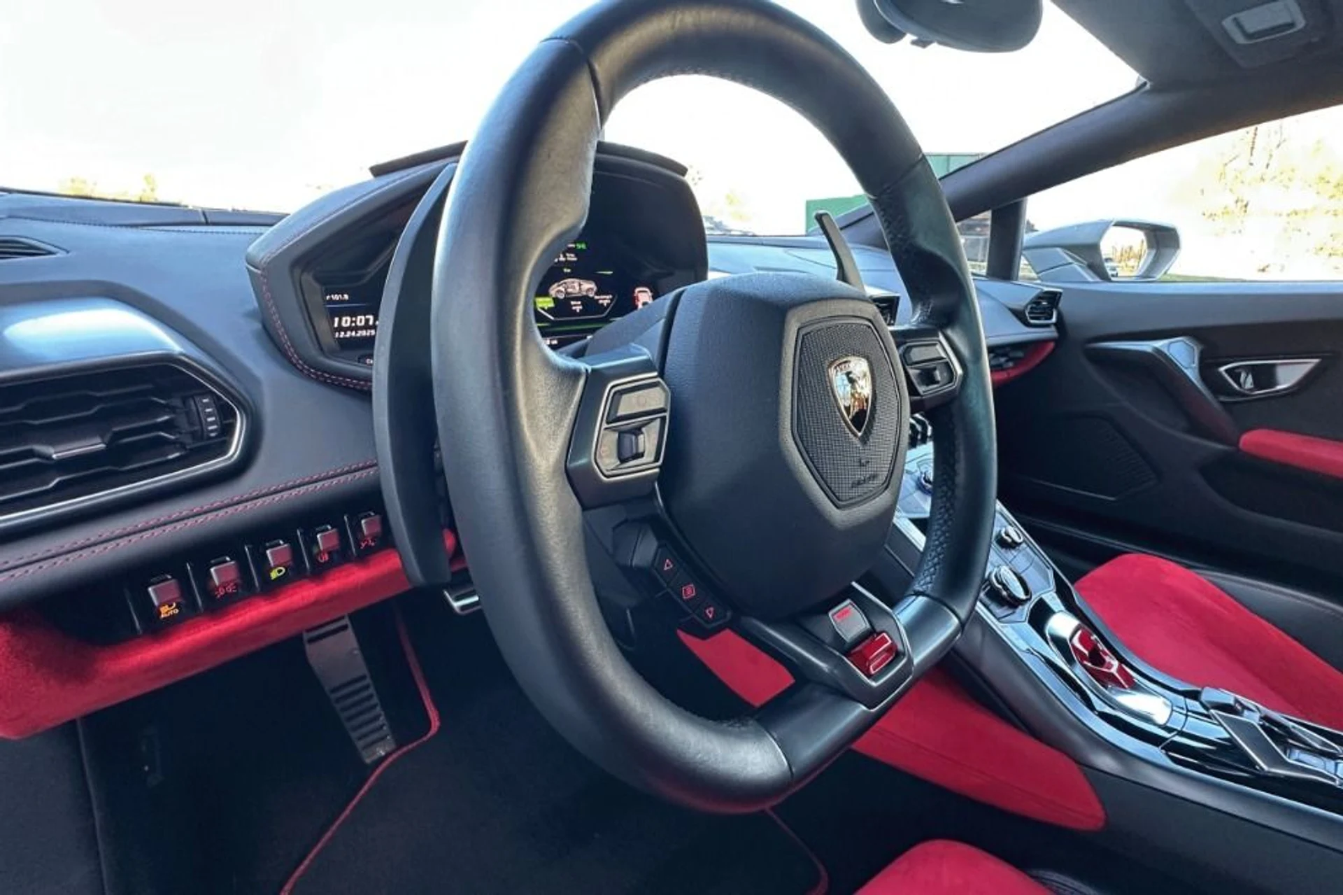 mph006_4029475397_Used_2015_Lamborghini_Huracan_LP_610_4_1767011608_d2f22f217b