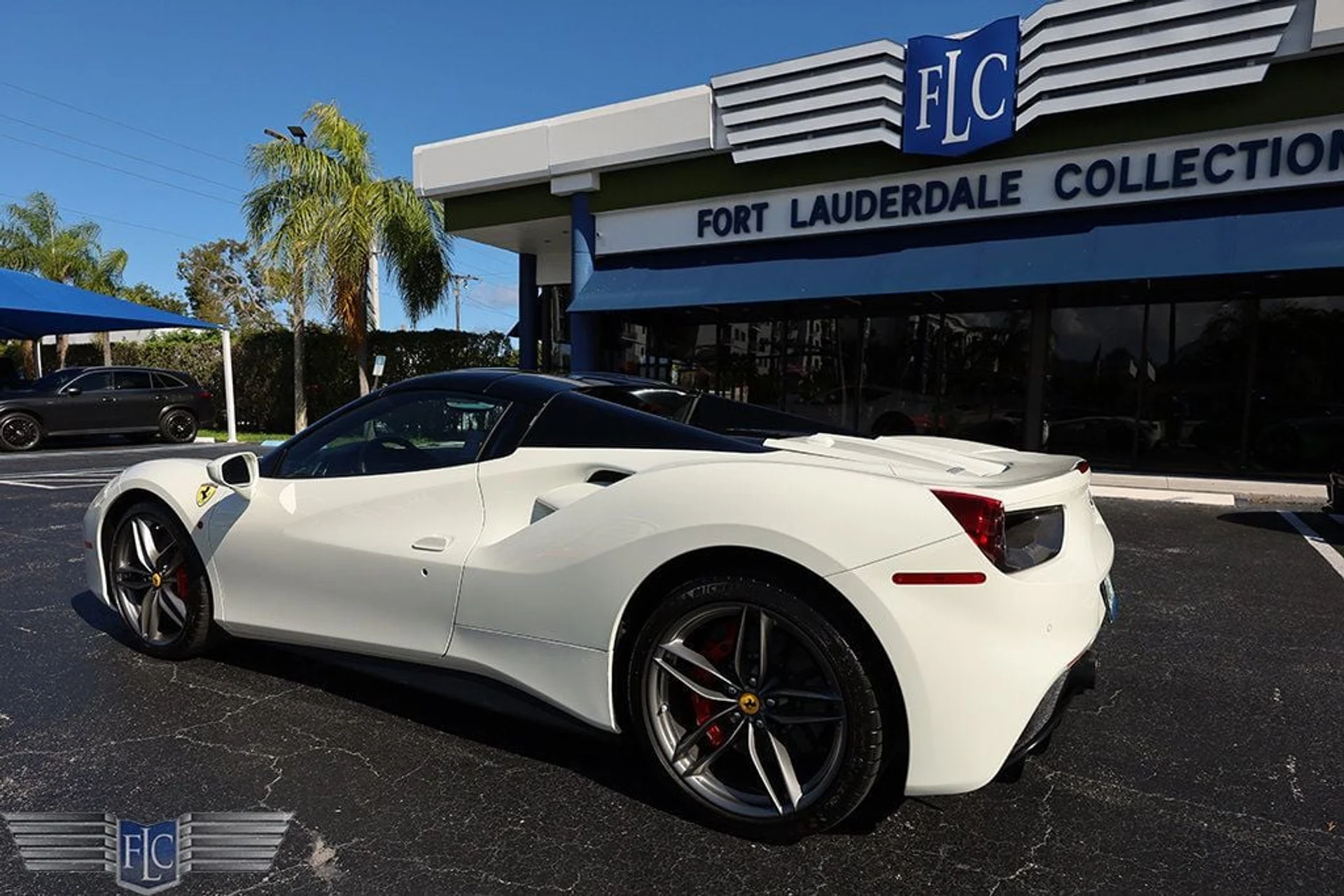 mph006_4030564127_used_2018_ferrari_488_spider_convertible_6305_22970596_7_1024_48f03d0b98