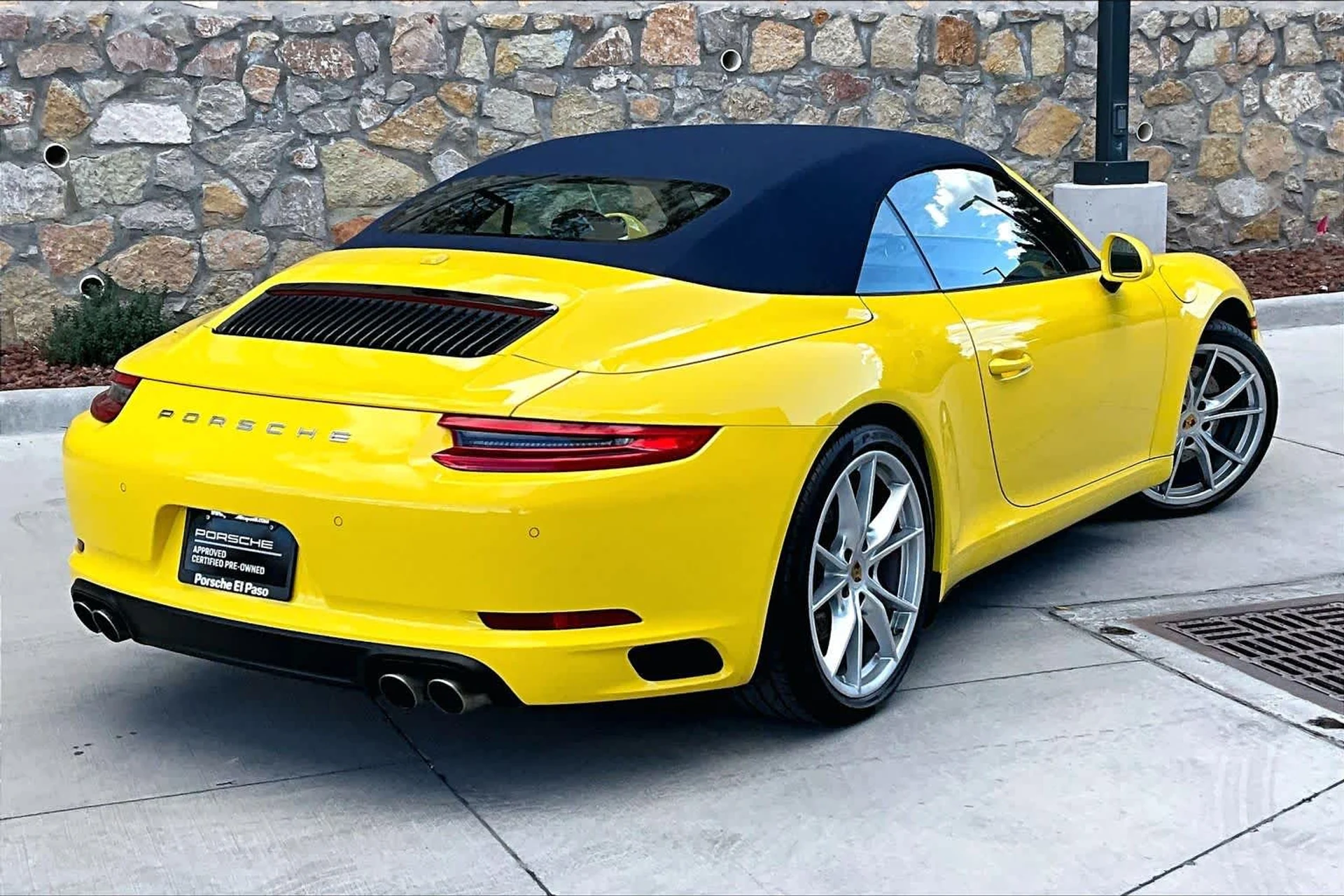 mph006_4039350235_44f830ad44fe4b6efb8112fe815de913_247b98f710