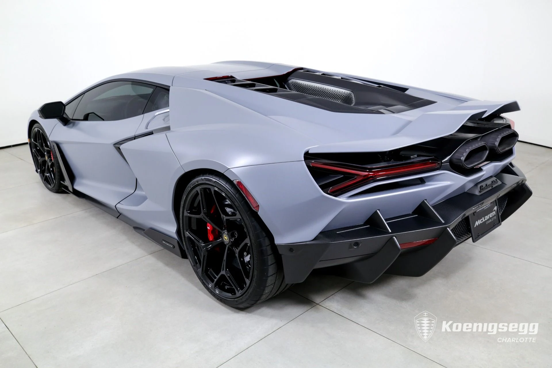 mph006_4040276434_Used_2024_Lamborghini_Revuelto_1740520179_bb7258ed0f