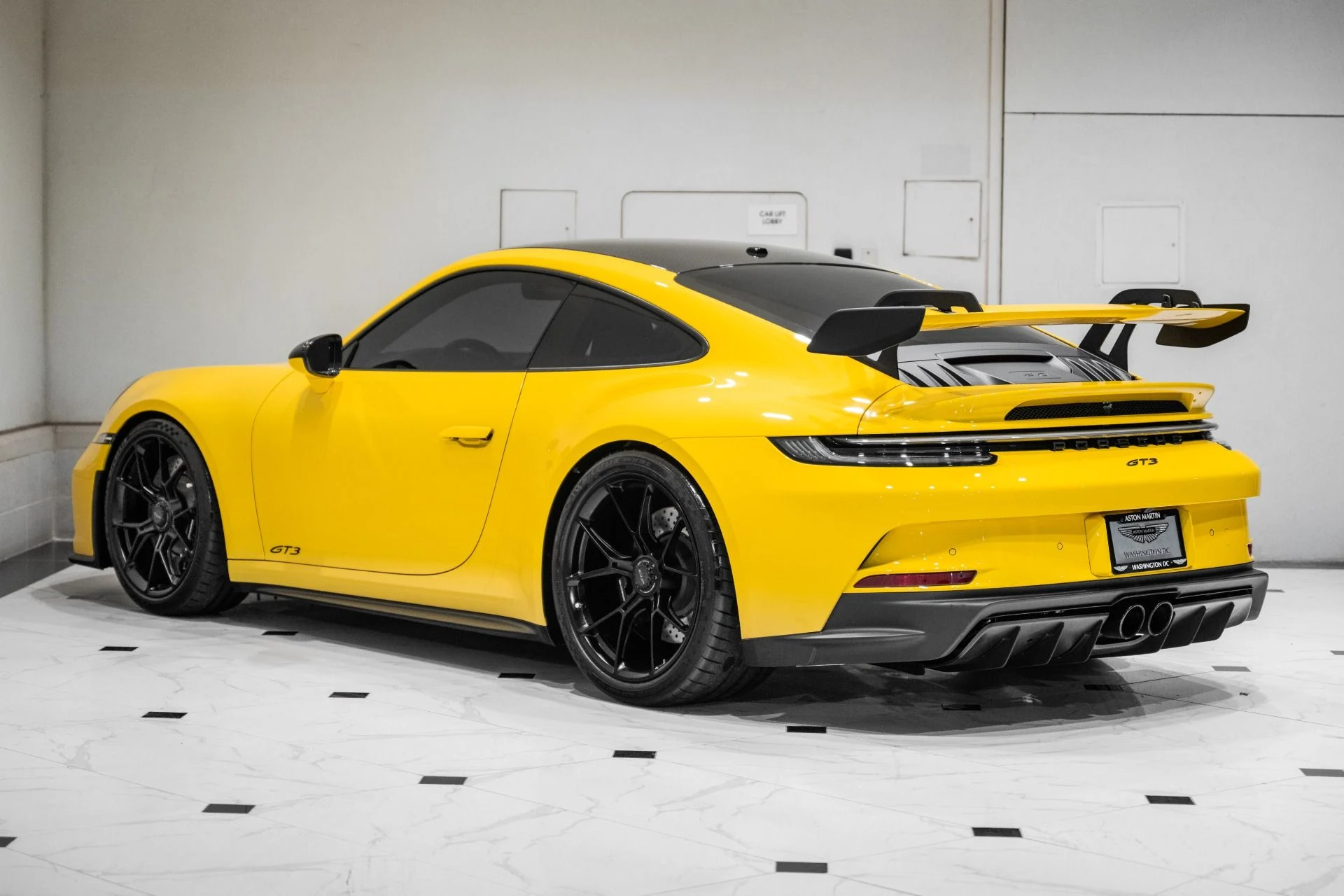 mph006_4055509484_Used_2022_Porsche_911_GT_3_1764089672_8a55ed959d