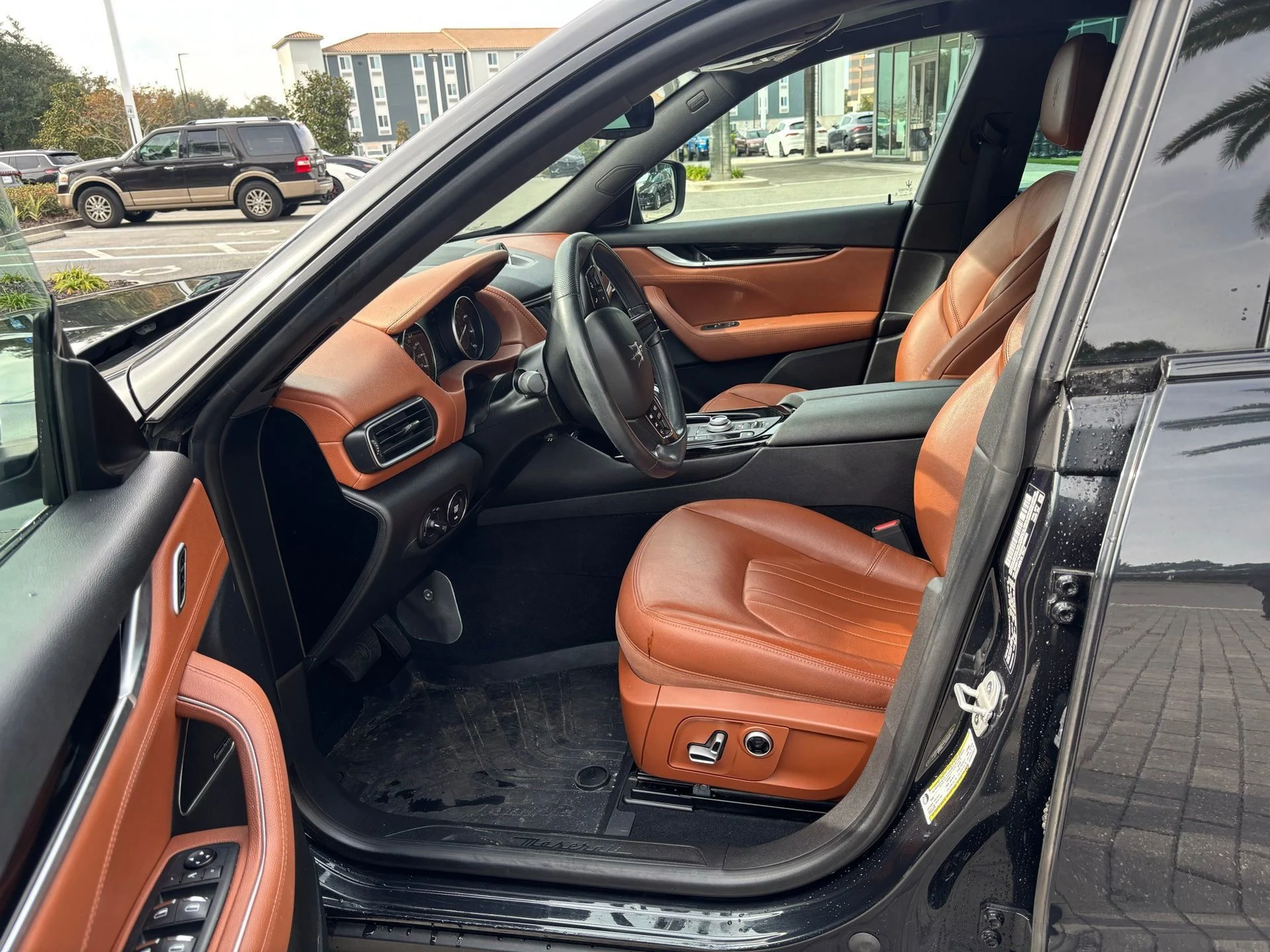 mph006_4062391531_472a89aa1f154550869094b20a6c9c5a_1ec22b8817