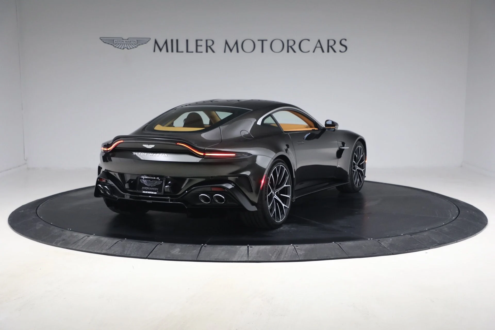 mph006_4063935713_New_2026_Aston_Martin_Vantage_S_1770654765_323e3dbb6d