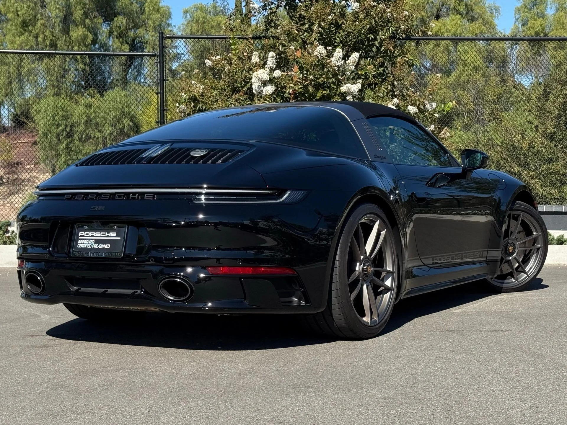 mph006_4066511044_115e0f6476f12fad188b634044a12360_8f76bd9460