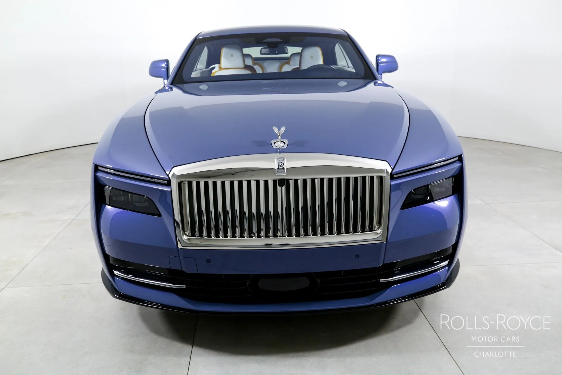 mph006_4071486041_Used_2024_Rolls_Royce_Spectre_1744735732_20d9e47c8e