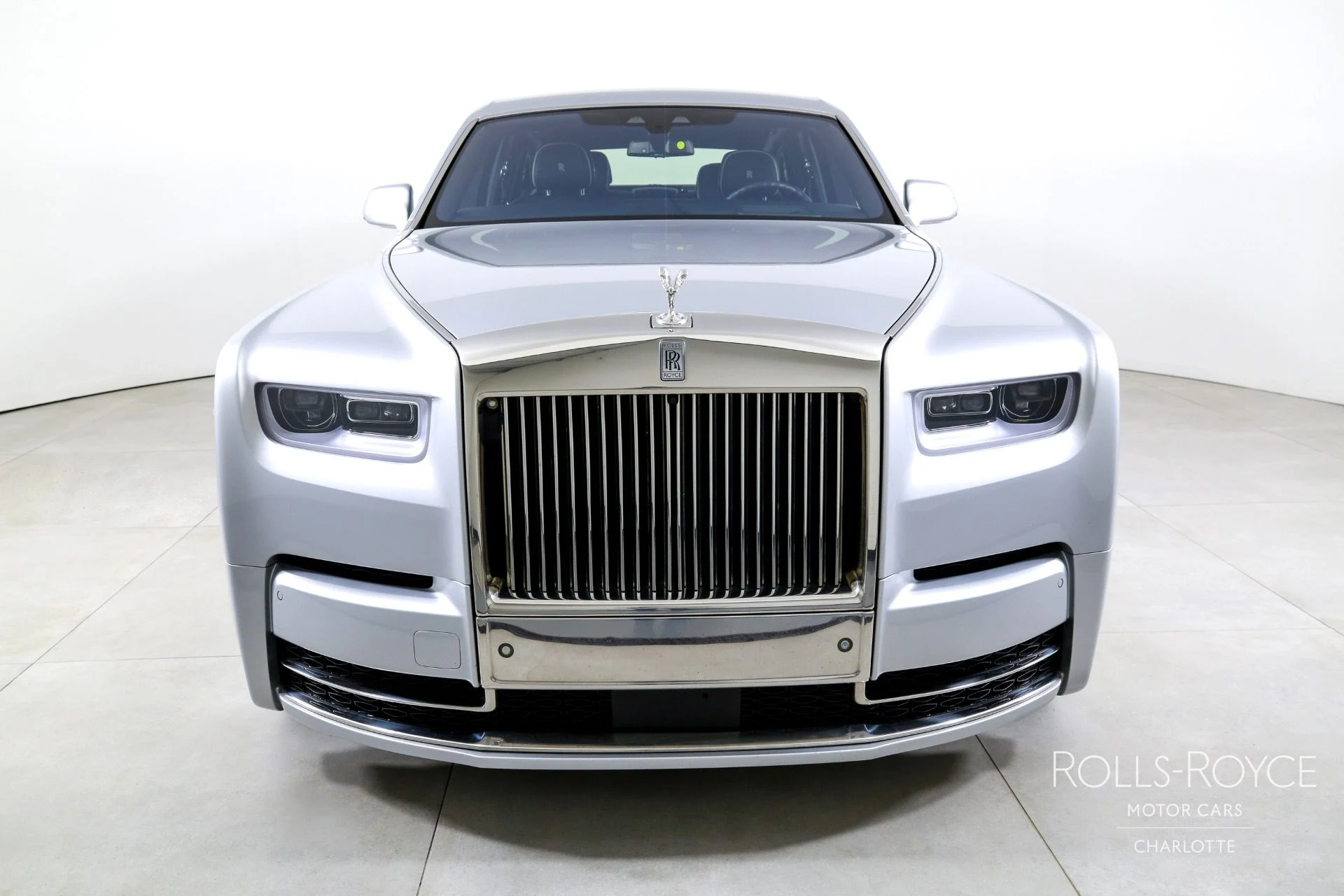 mph006_4072991367_Used_2020_Rolls_Royce_Phantom_1757533219_5ce0d37cea