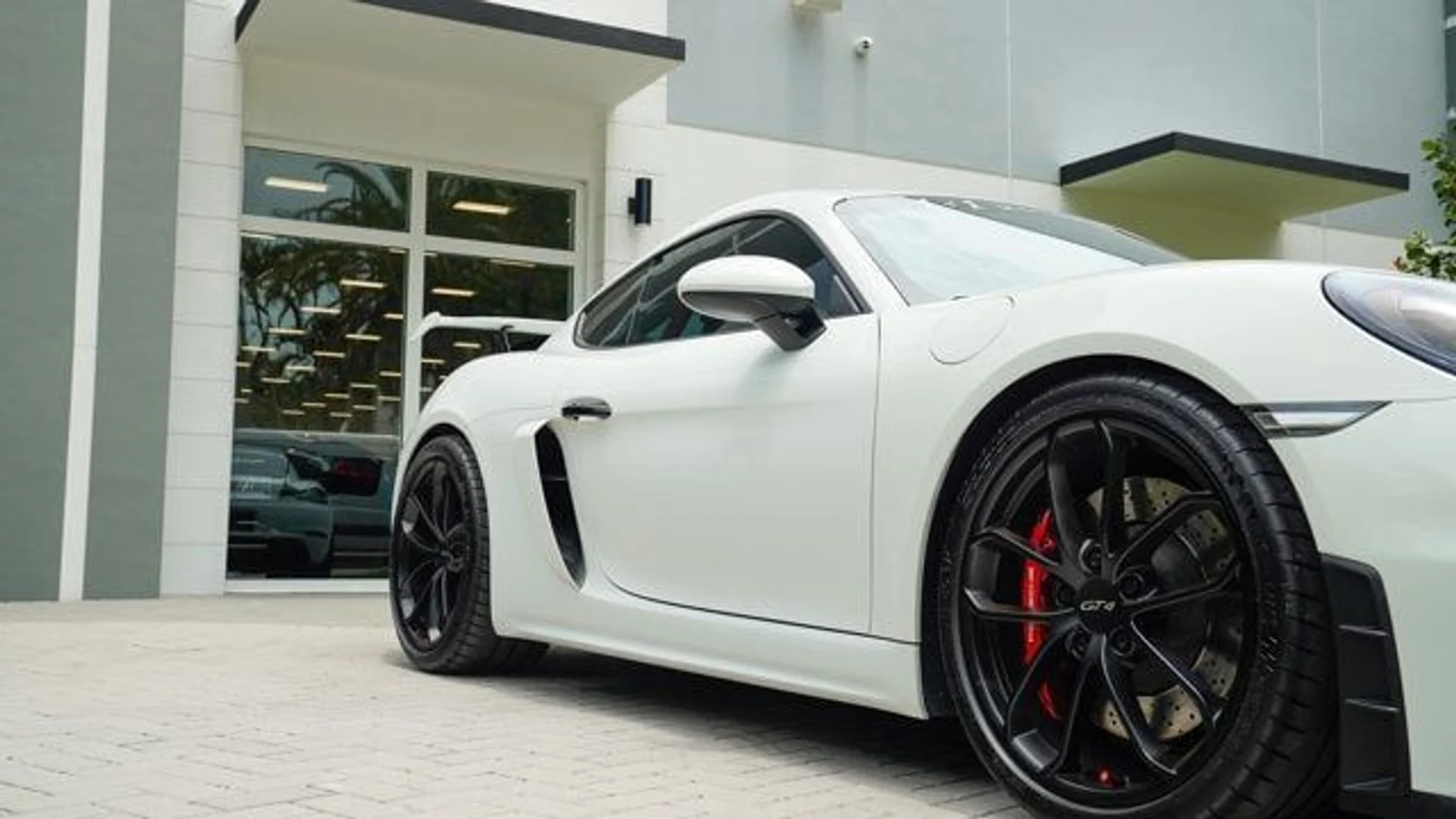 mph006_4073776110_used_2020_porsche_718_cayman_gt4coupe_14354_22875819_7_640_179714c297