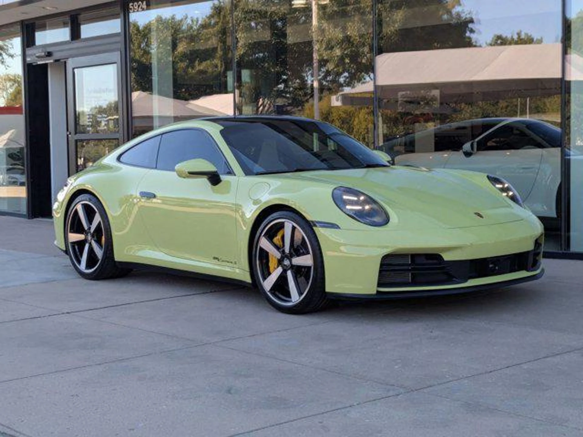 mph006_4075330637_z_A_Sj6hjw3_yk_Ru_Vw9j_Gpec_Lze_ZA_64174f28b7