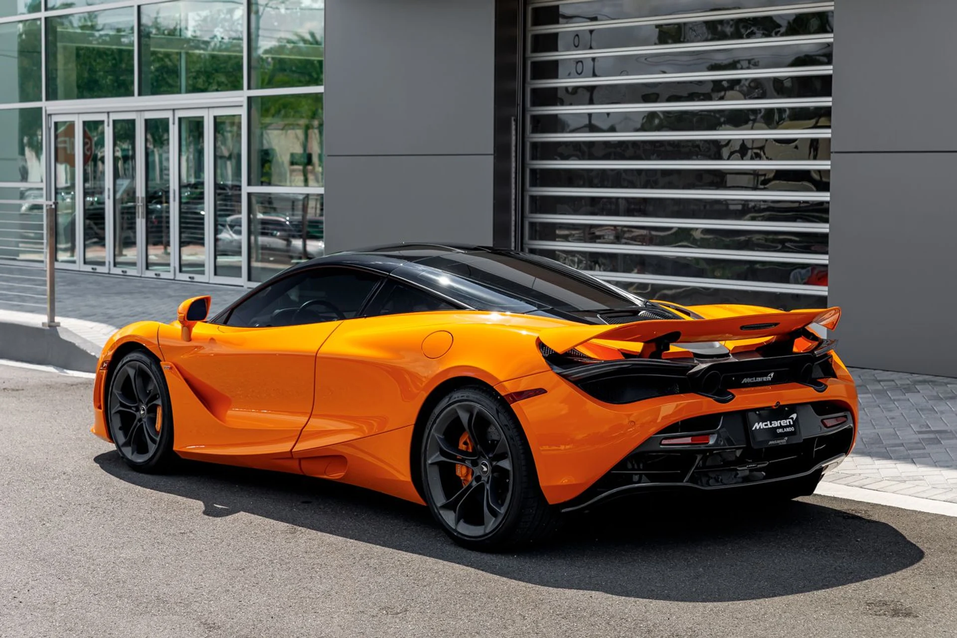 mph006_4082415361_60_p7_l_8312176fca