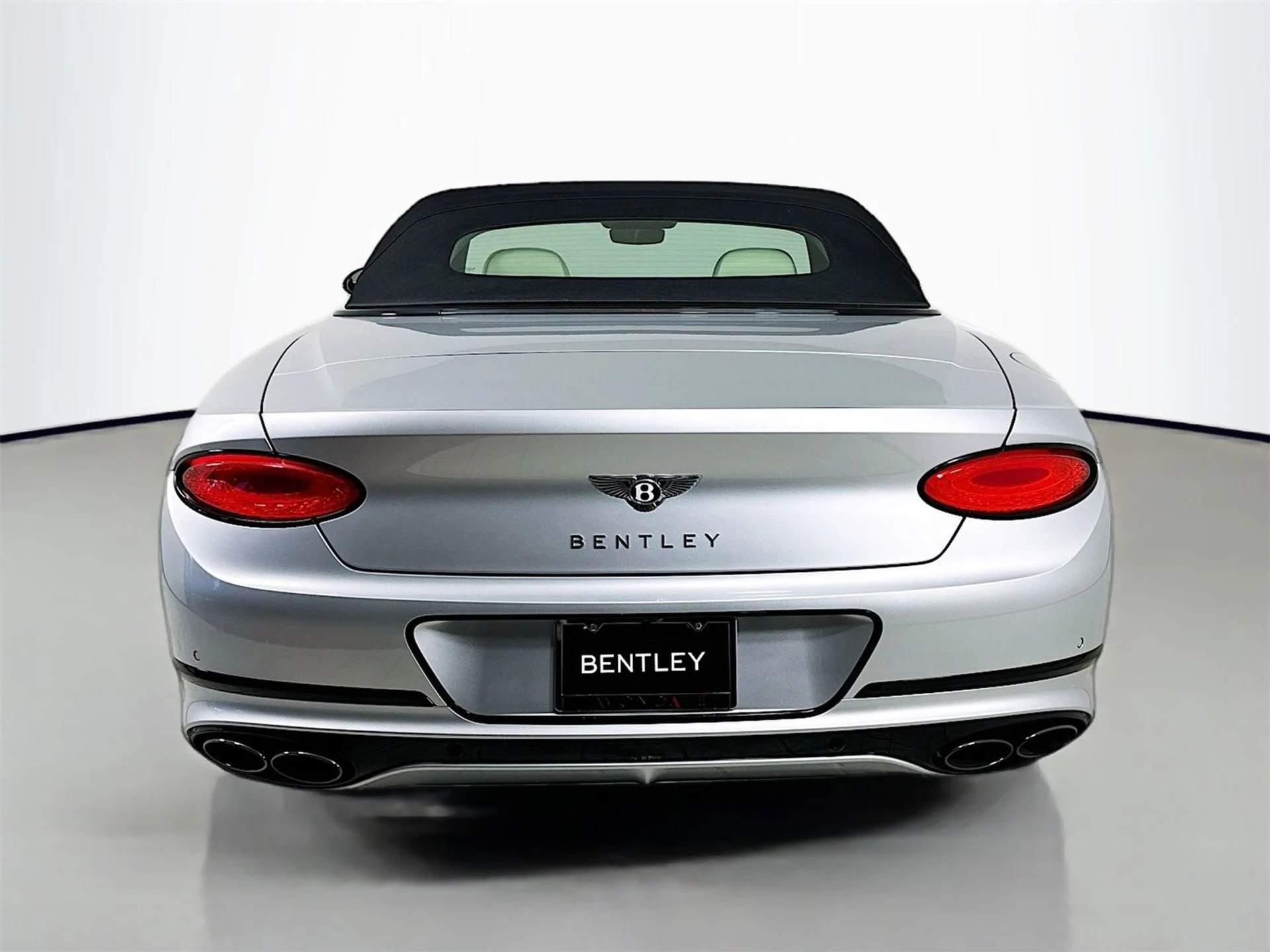 mph006_4089515063_431fedf24bde13901534775bf543e252x_1ad664bf8b