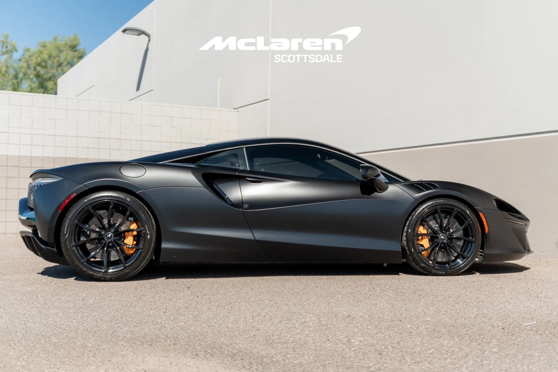 mph006_4090430594_Used_2024_MCLAREN_ARTURA_1757647464_7b8ed6bf9e
