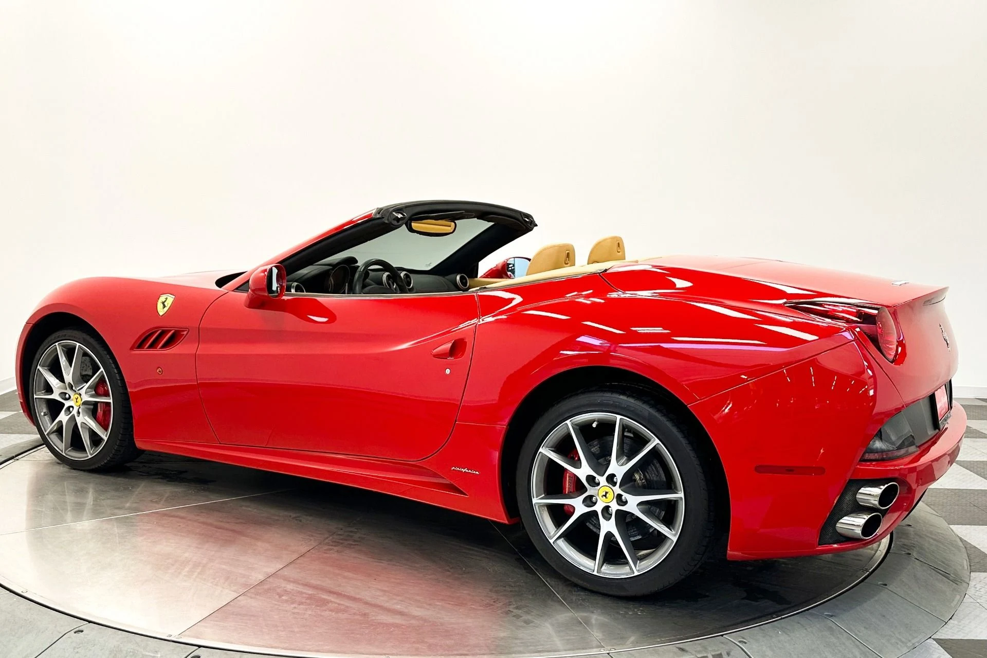 mph006_4092113790_Used_2013_Ferrari_California_Daytona_Seats_Forged_Wheels_Extended_Beige_Leather_1771614841_e79abc2f70