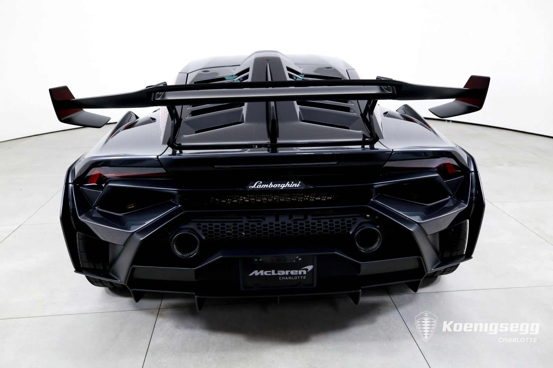 mph006_4095387391_Used_2022_Lamborghini_Huracan_STO_1761056337_a2b95c4a43