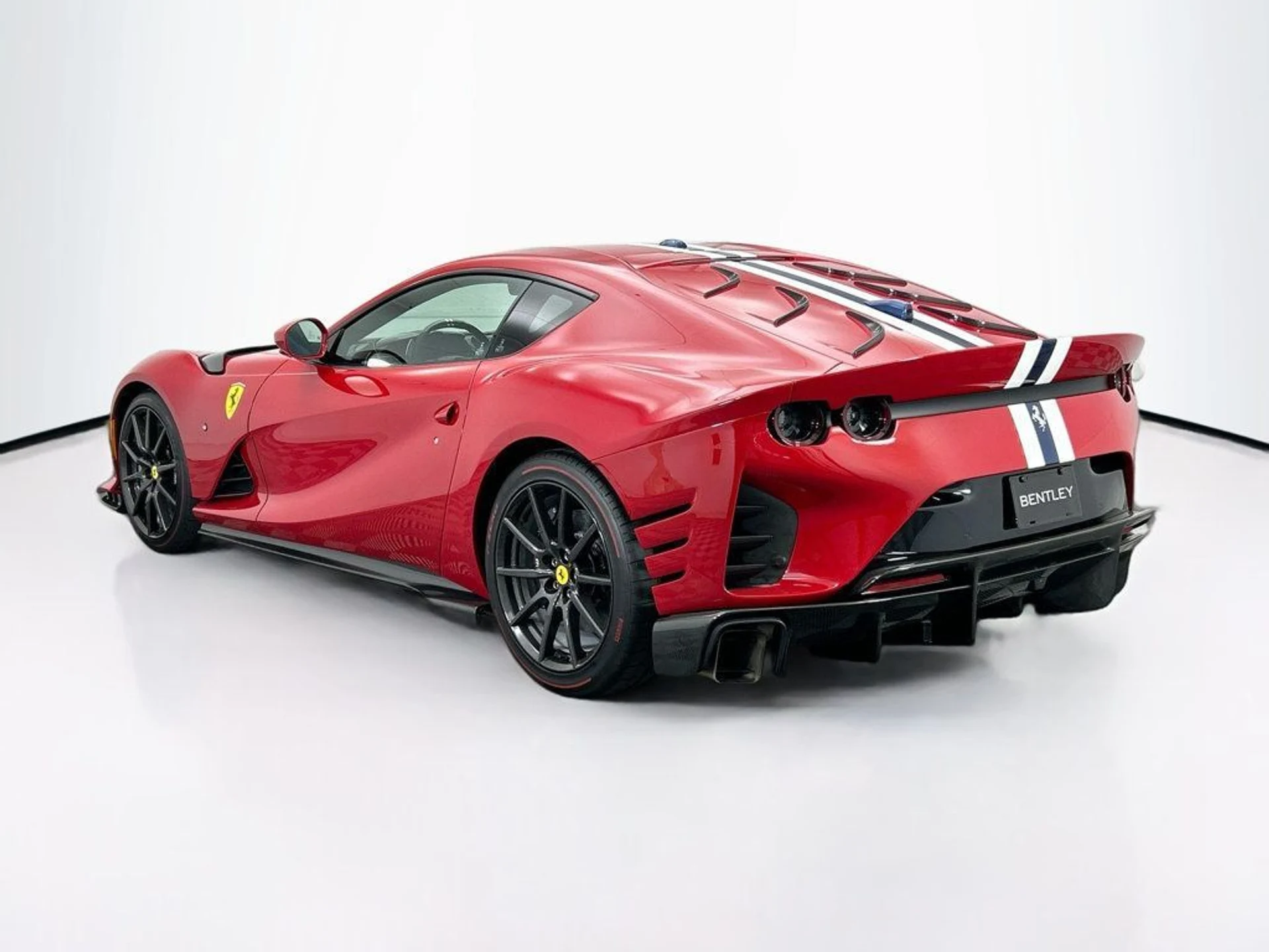 mph006_409774136_used_2024_ferrari_812_competizione_consignmentcar_8119_22991795_7_1024_6c4a5efe36