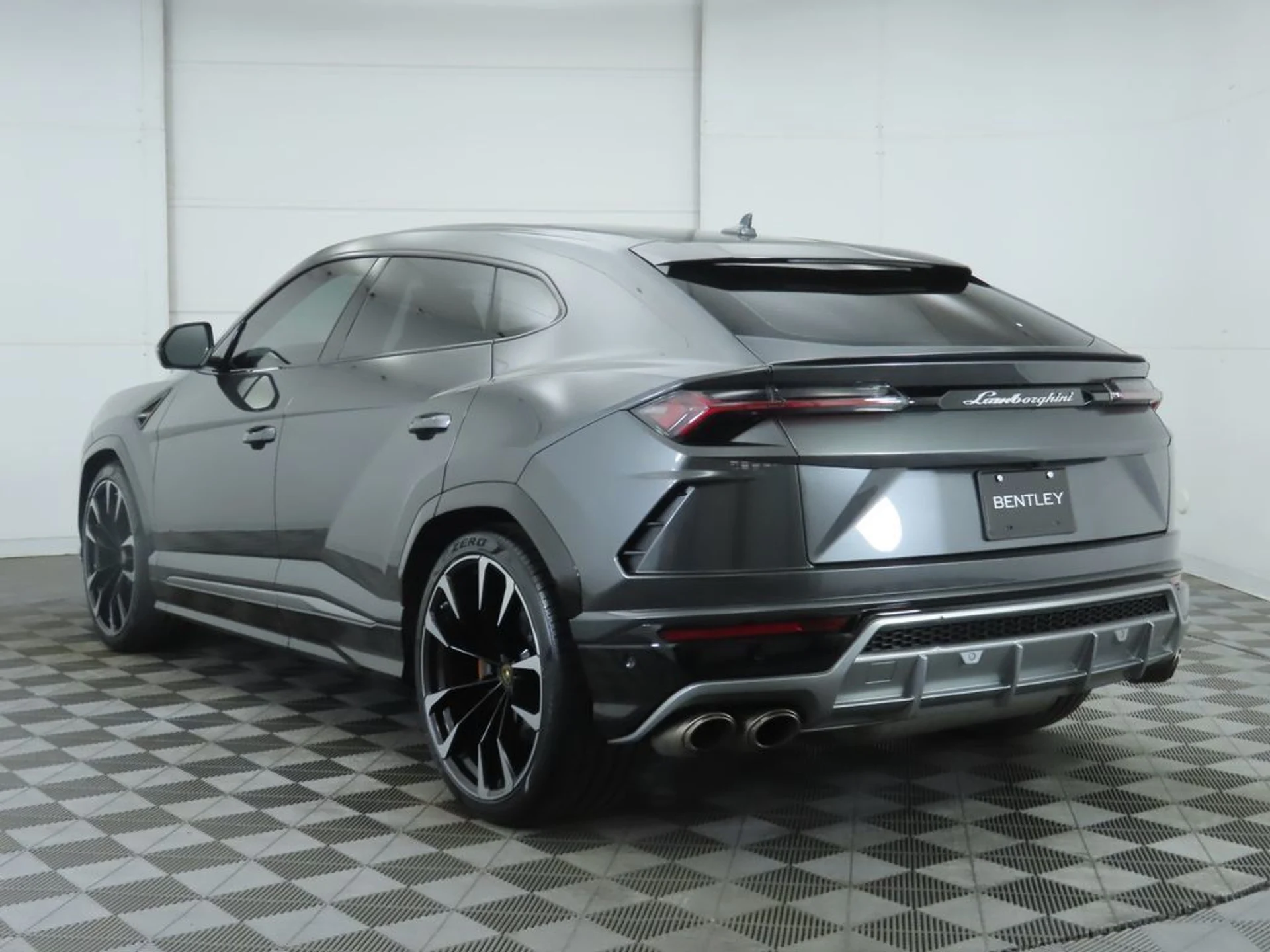 mph006_410671521_used_2020_lamborghini_urus_awd_8119_22948232_7_1024_b0823b074e