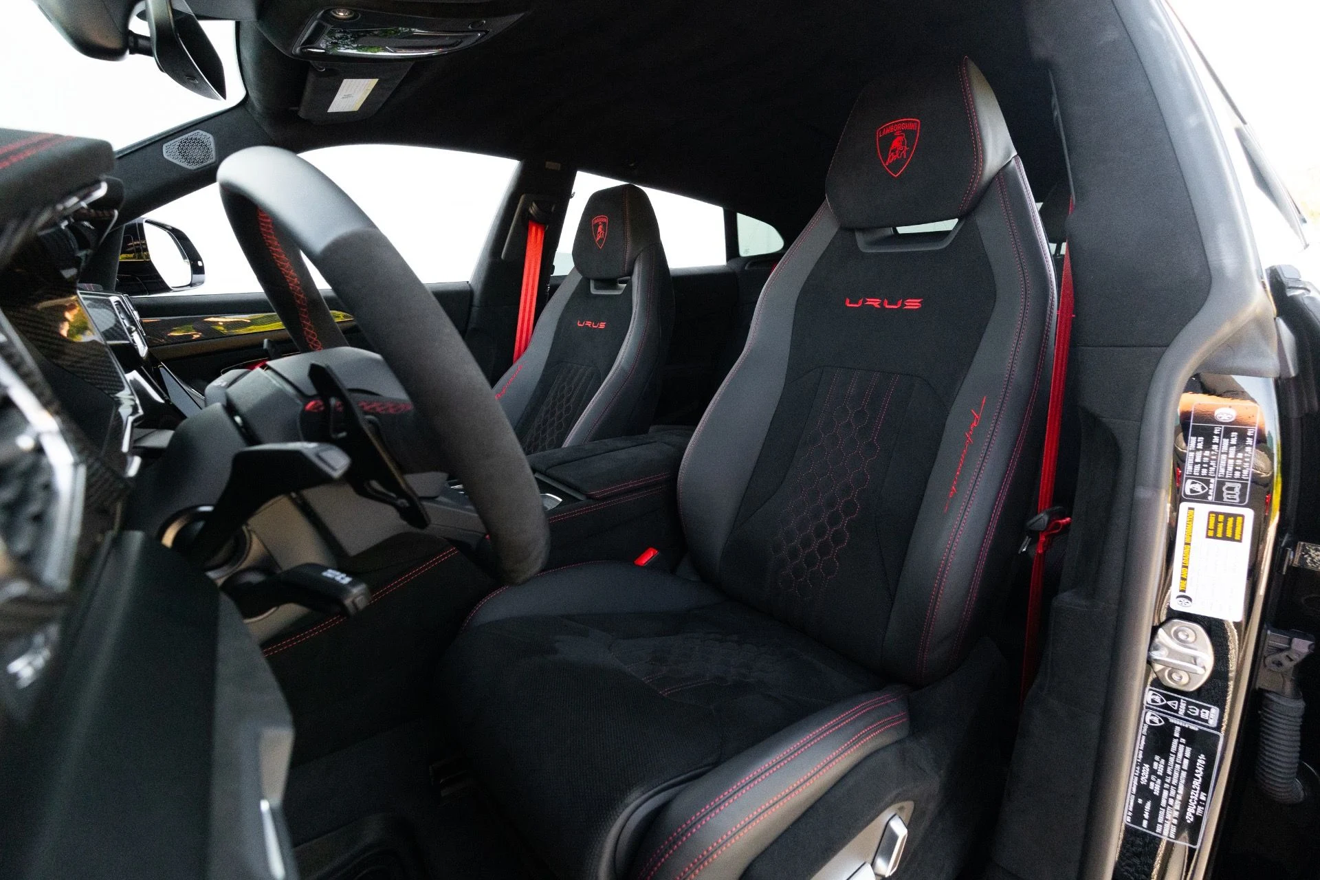 mph006_4106851814_Used_2024_Lamborghini_Urus_Performante_1770940170_6e0e04e8d4