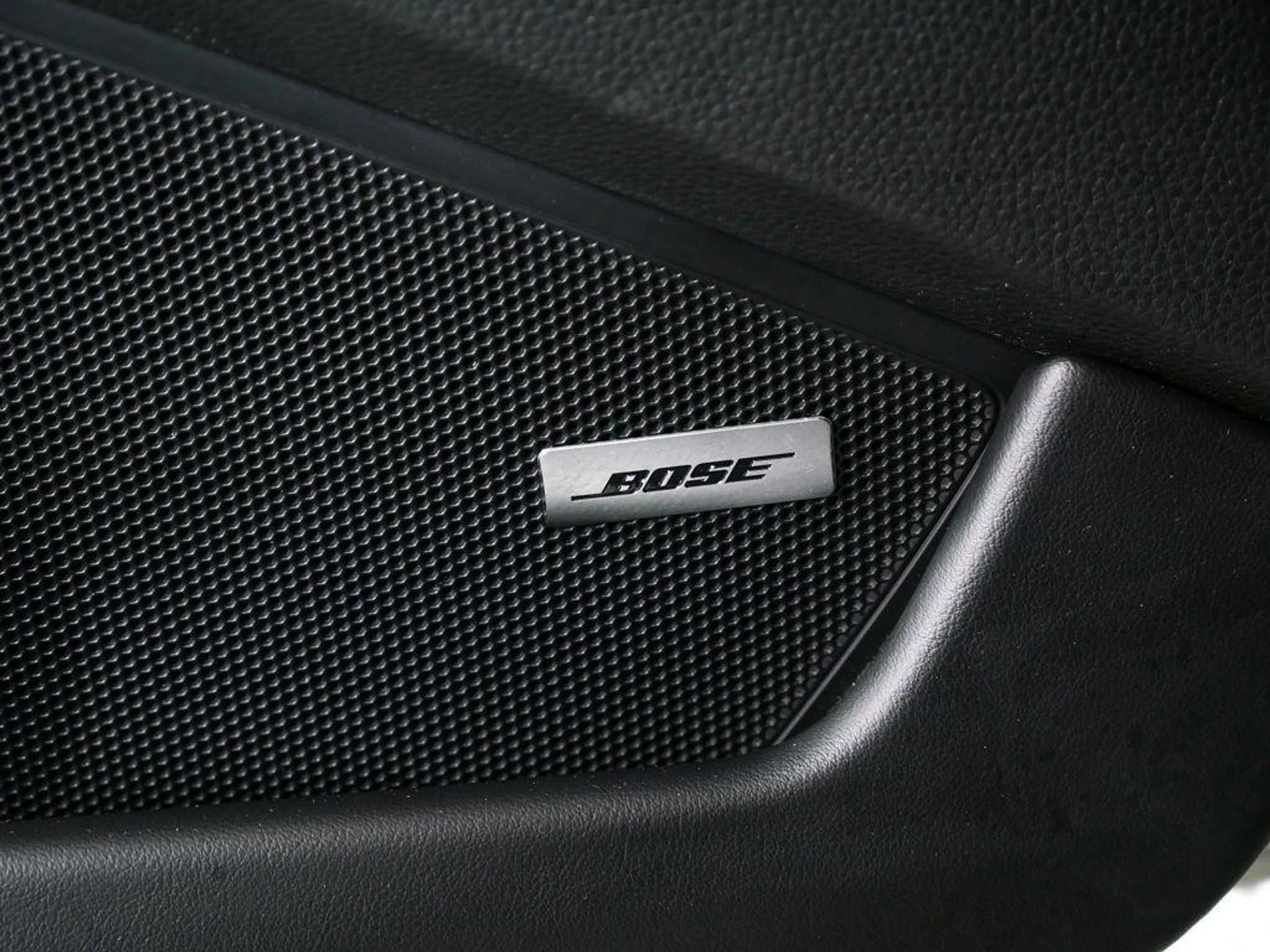 mph006_4109187343_L_Ae4ihppcb_4doe5oa_WH_Wtzgt_FI_62a3317971