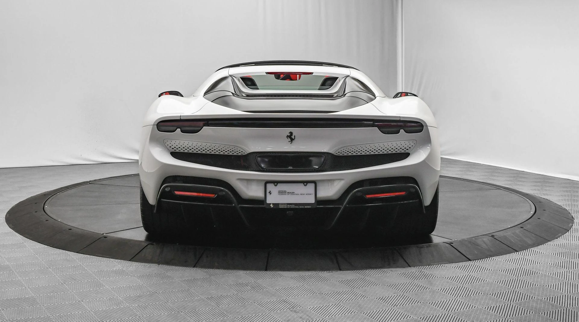 mph006_4123528528_Used_2025_Ferrari_296_GTS_CONV_1757451308_d102c124a5