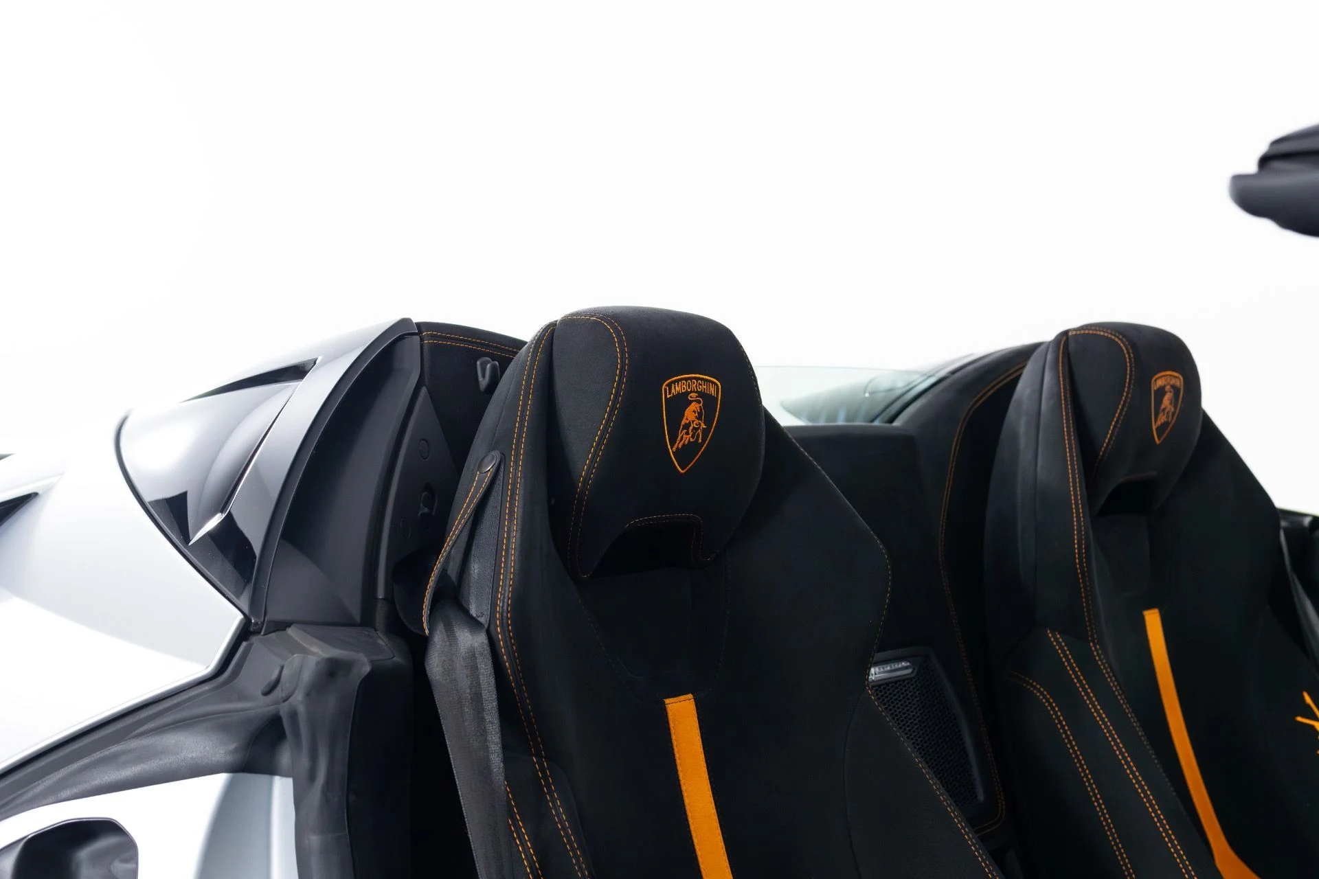 mph006_4135939611_Used_2018_Lamborghini_Huracan_Performante_Spyder_1781732323_46e9d1a3f0