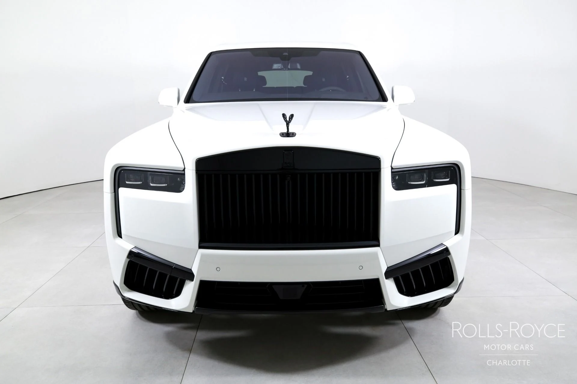 mph006_4136305852_Used_2026_Rolls_Royce_Cullinan_1774985847_57e6c3a945