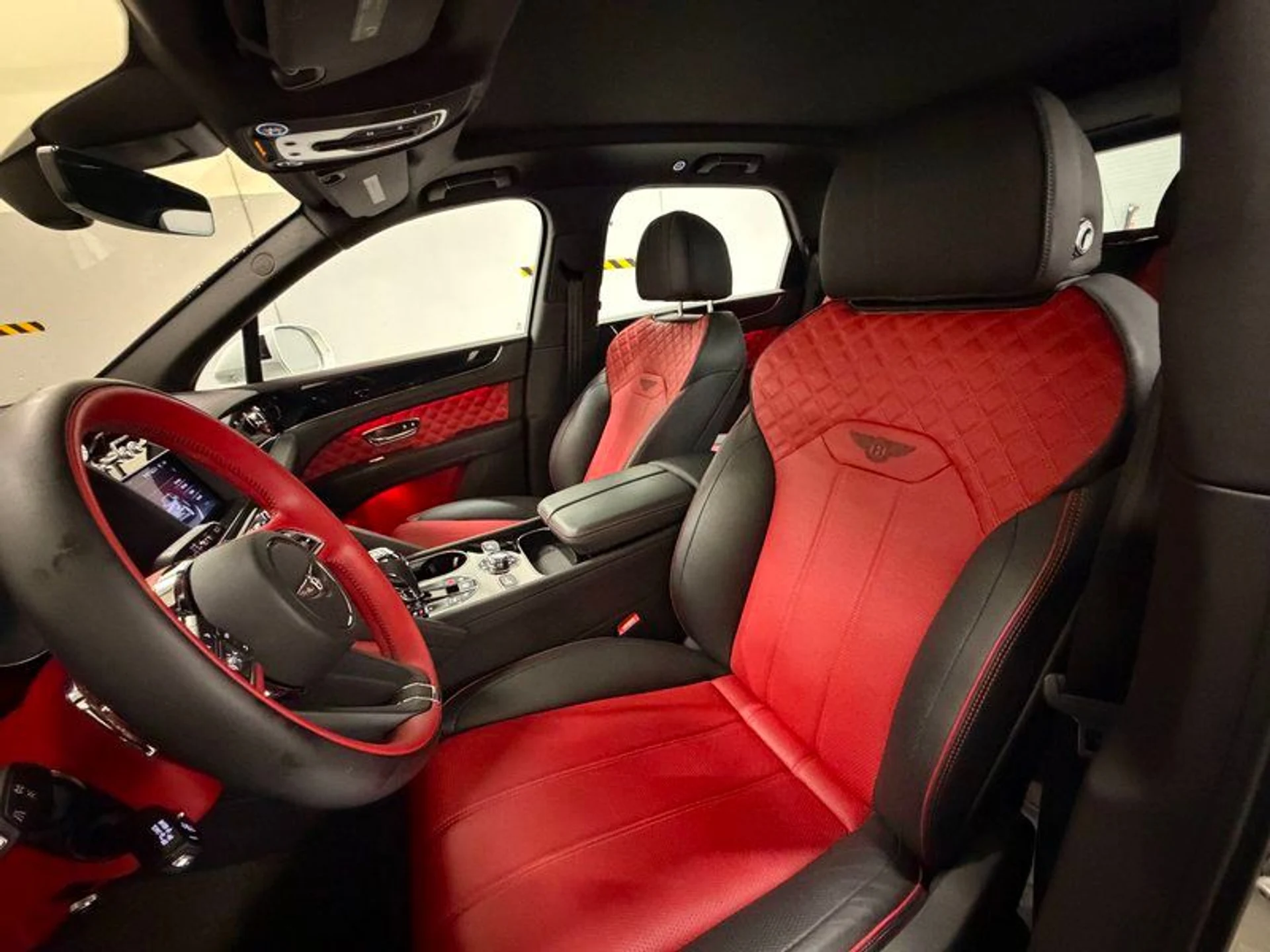 mph006_4141233604_38487560_01542_2021_bentley_bentayga_007_6e8ecb010d