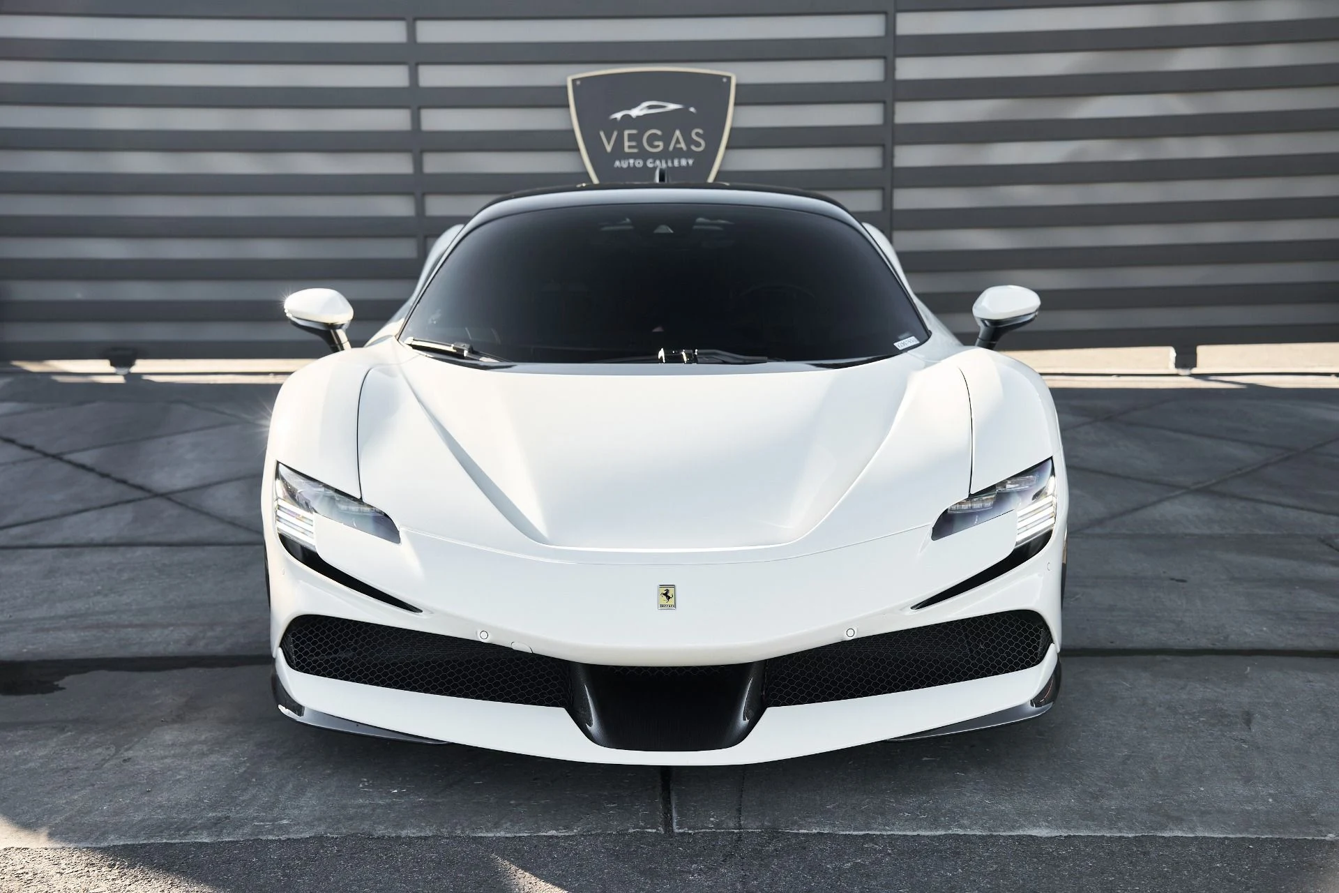 mph006_4143189190_Used_2023_Ferrari_SF_90_Stradale_Base_1762650924_2c744052b3