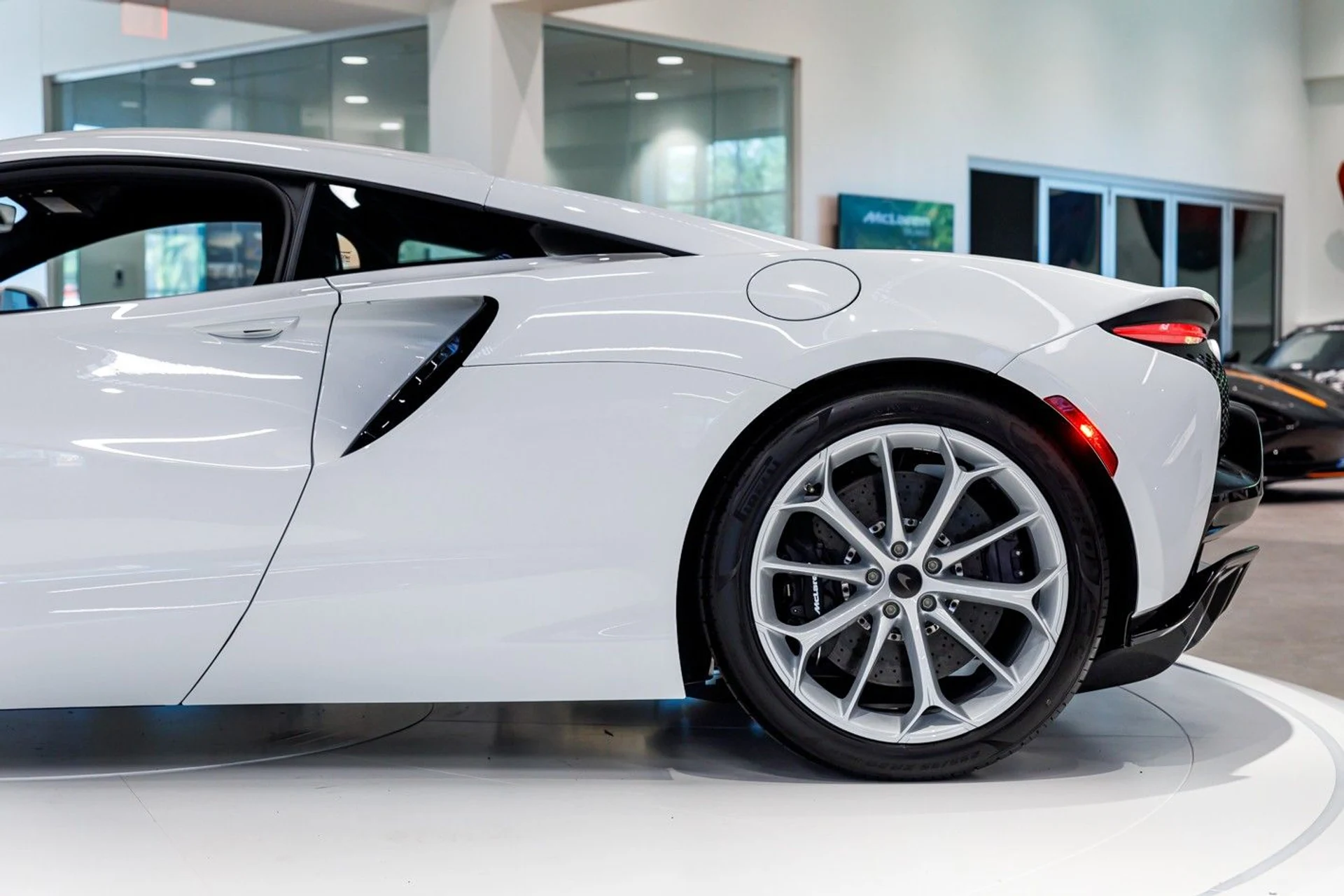 mph006_4146103743_669_p7_l_f9798cf637