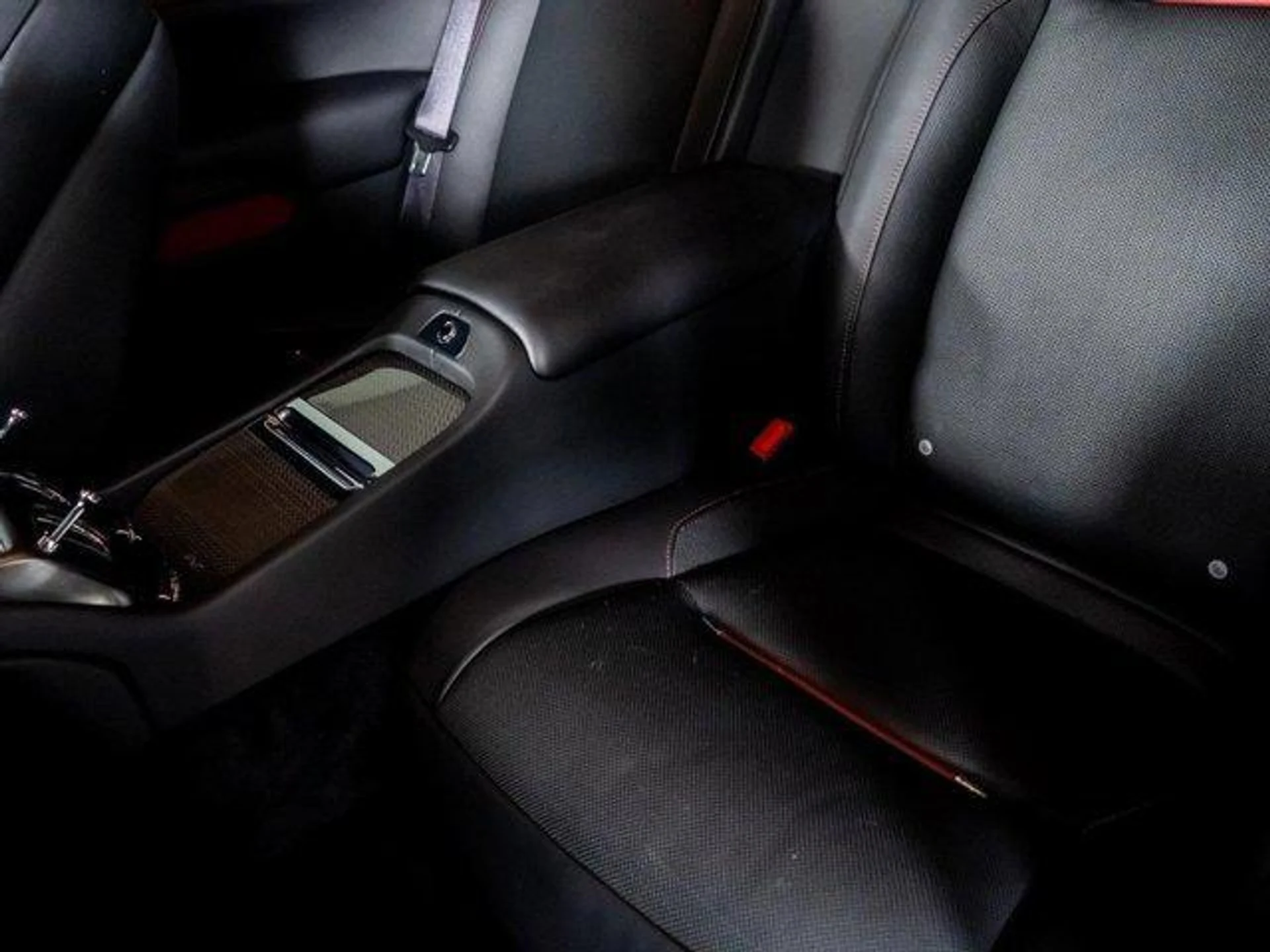 mph006_415465754_Da0_P06x_Foyi_URT_52q_Ar_Ubf6up_Rc_3f0654deea